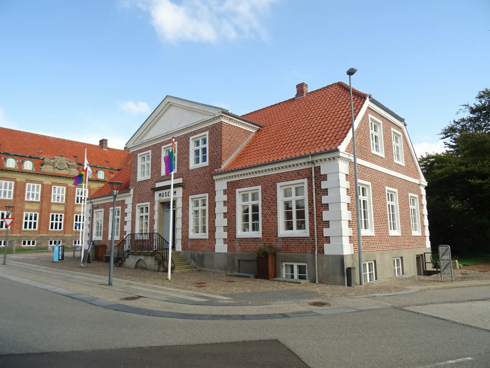 Ringkøbing Museum i historisk murstensarkitektur – foto fra Wikimedia Commons