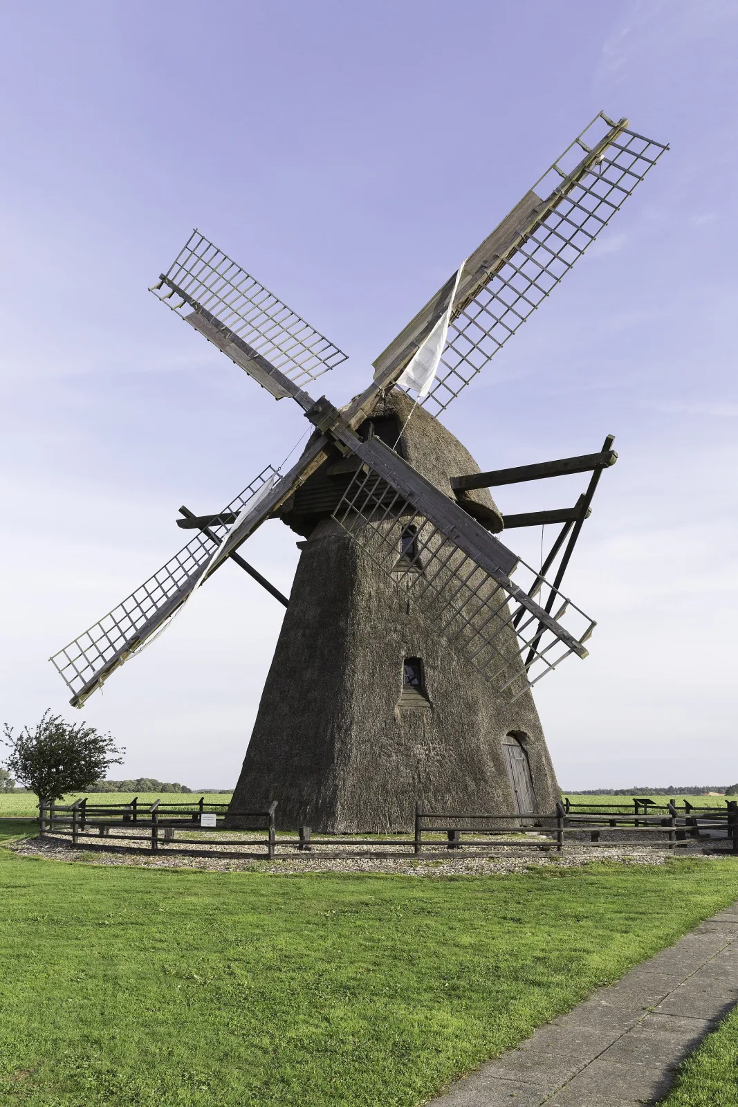 Uhre Mølle – foto fra Wikimedia Commons