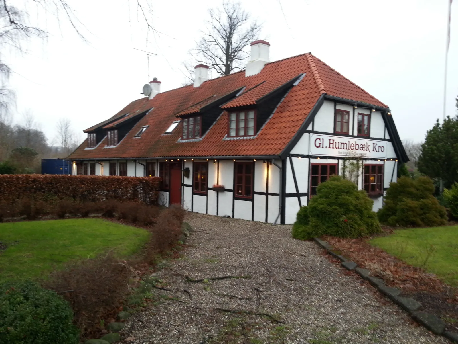 Gl Humlebæk Kro – foto fra Wikimedia Commons