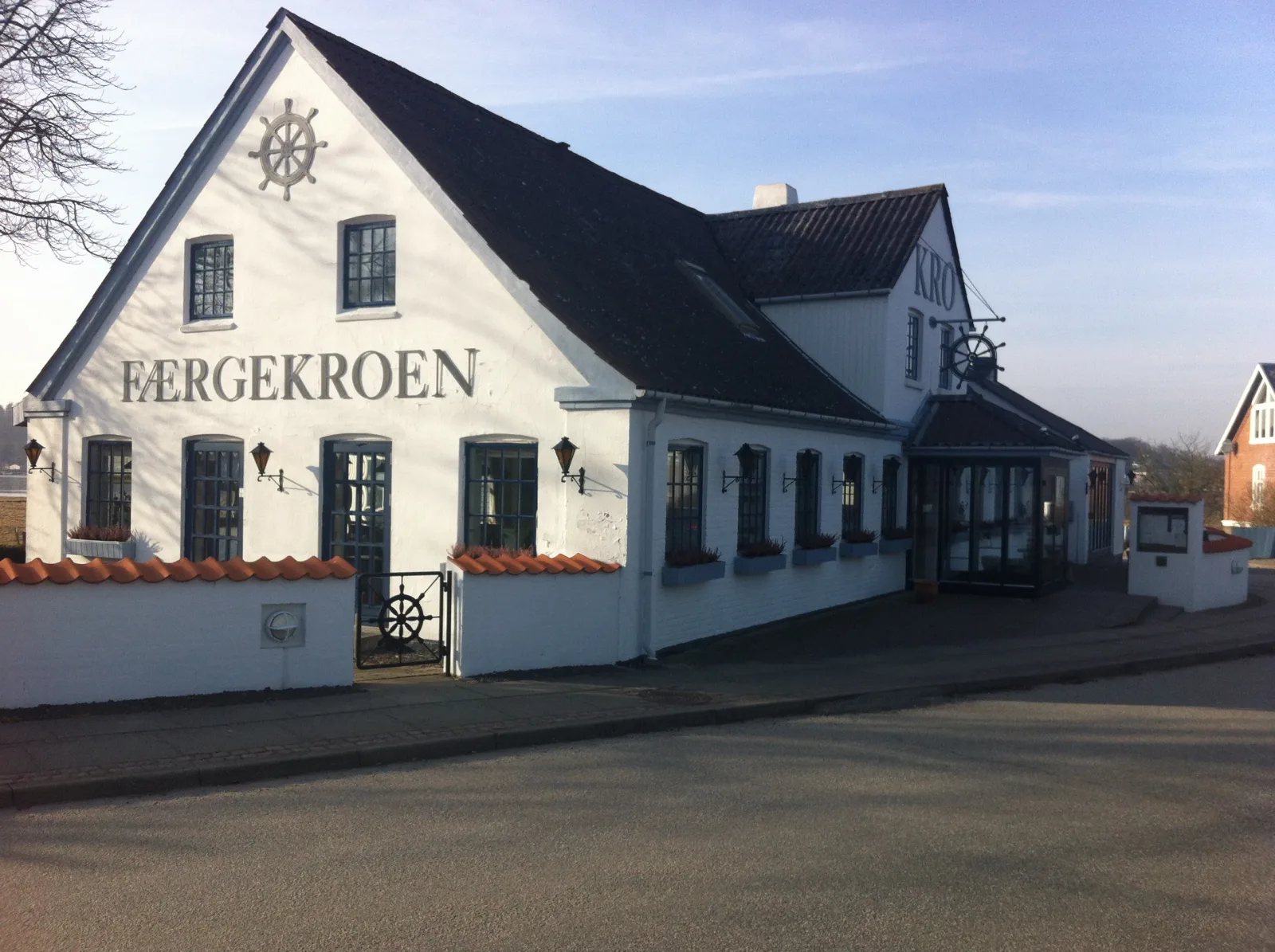 Færgekroen – foto fra Wikimedia Commons