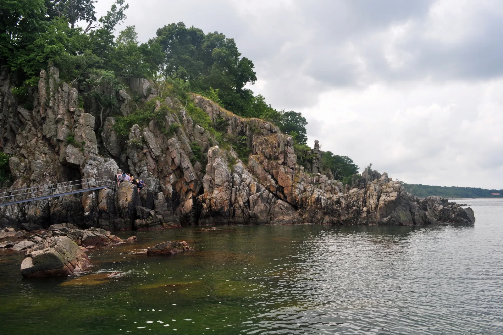 Helligdomsklipperne – foto fra Wikimedia Commons