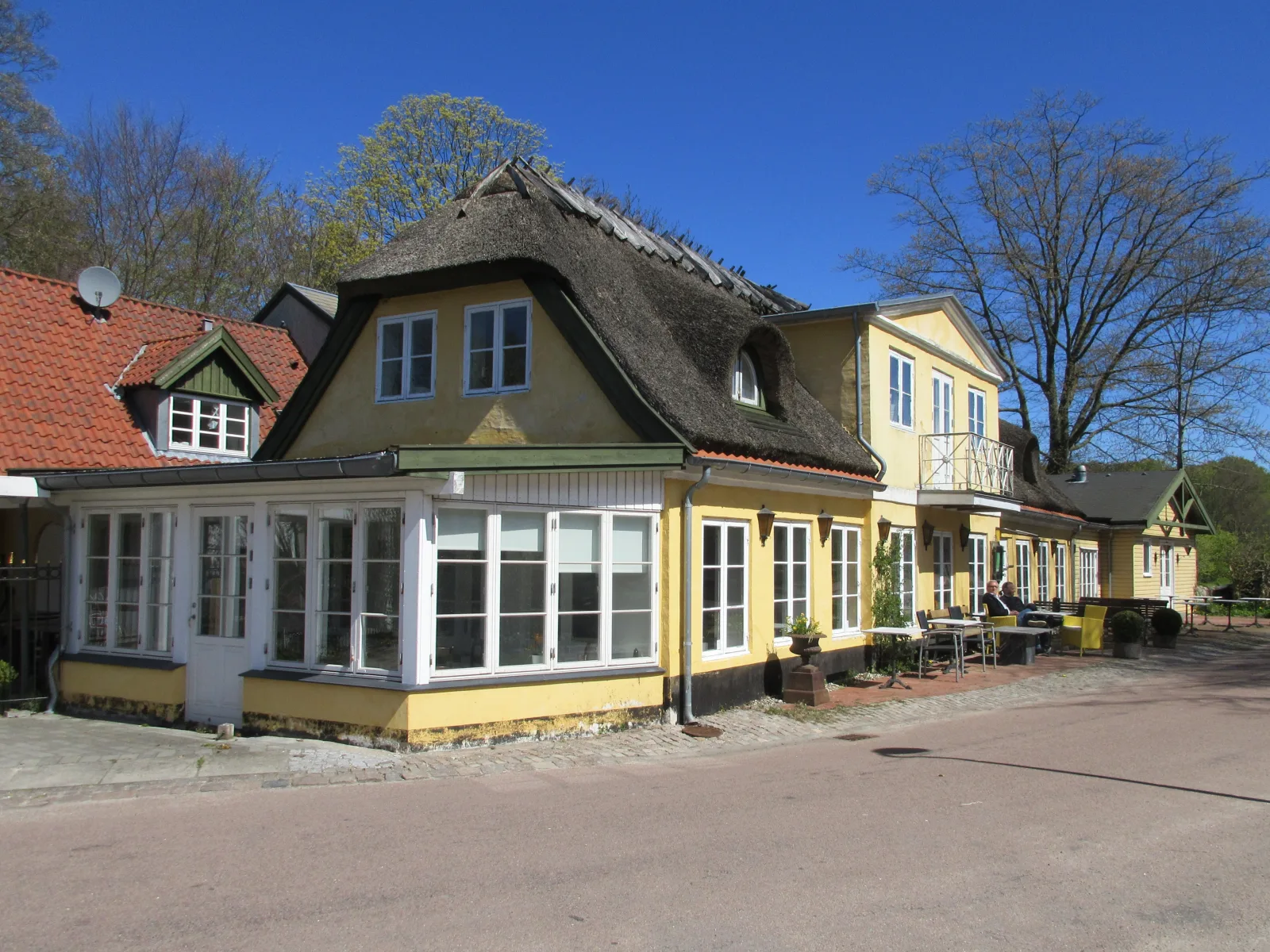 Lottenborg Kro – Foto von Ramblersen auf Wikimedia Commons (cc-by-sa-4.0)