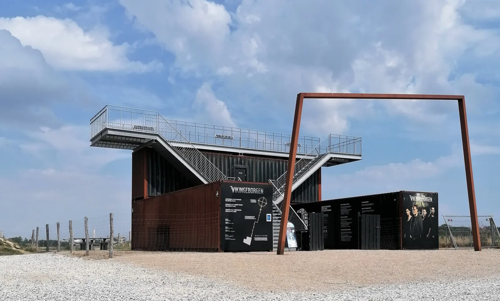 Vikingeborgen Borgring – foto af Nils Jepsen/ user:Nico på Wikimedia Commons (cc-by-sa-4.0)