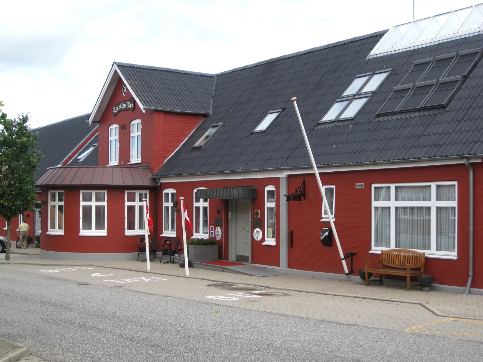 Agerskov Kro og Hotel – foto af Hubertus på Wikimedia Commons (cc-by-sa-3.0)