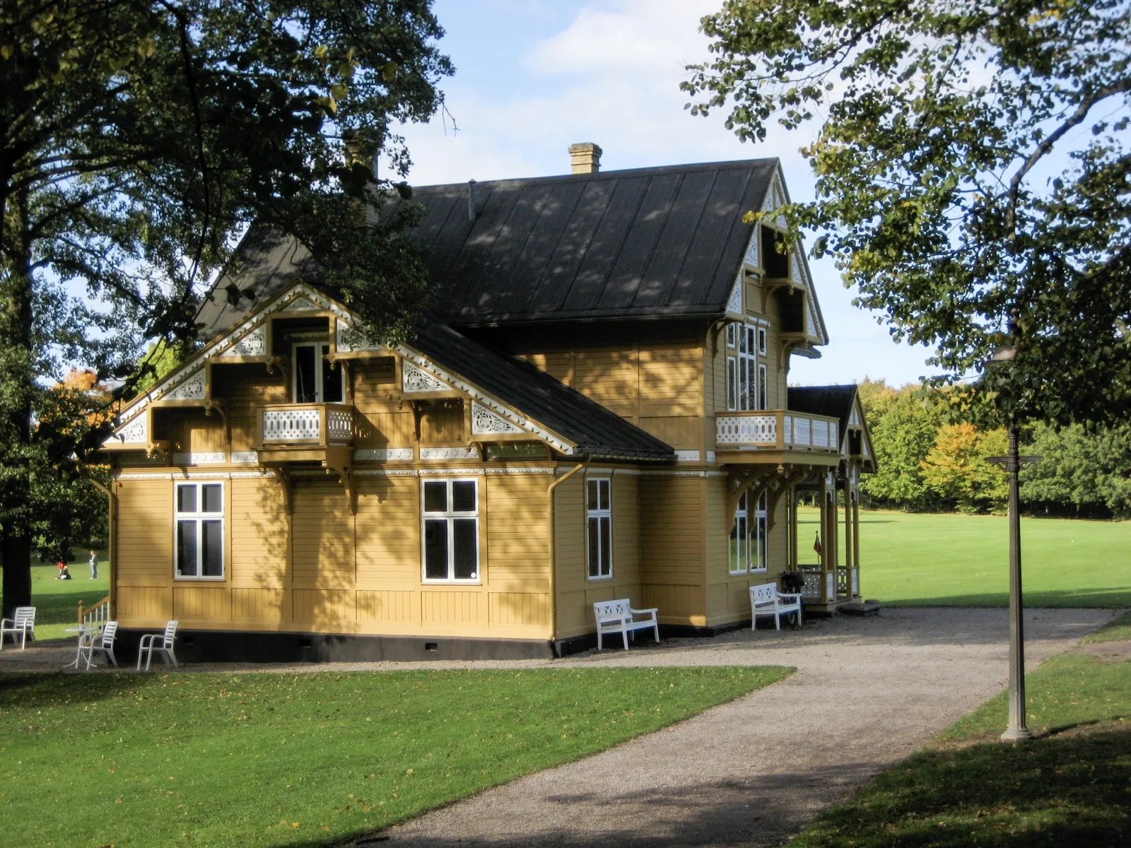 Svenske Villa – foto af Lostinuk på Wikimedia Commons (cc-by-sa-3.0)