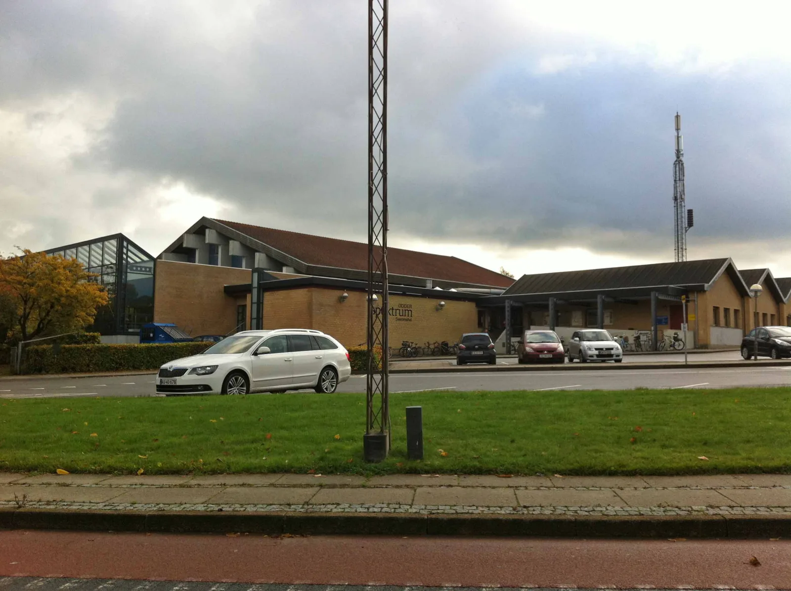 Spektrum Odder Svømmehal – foto af Beethoven9 på Wikimedia Commons (cc-by-sa-4.0)