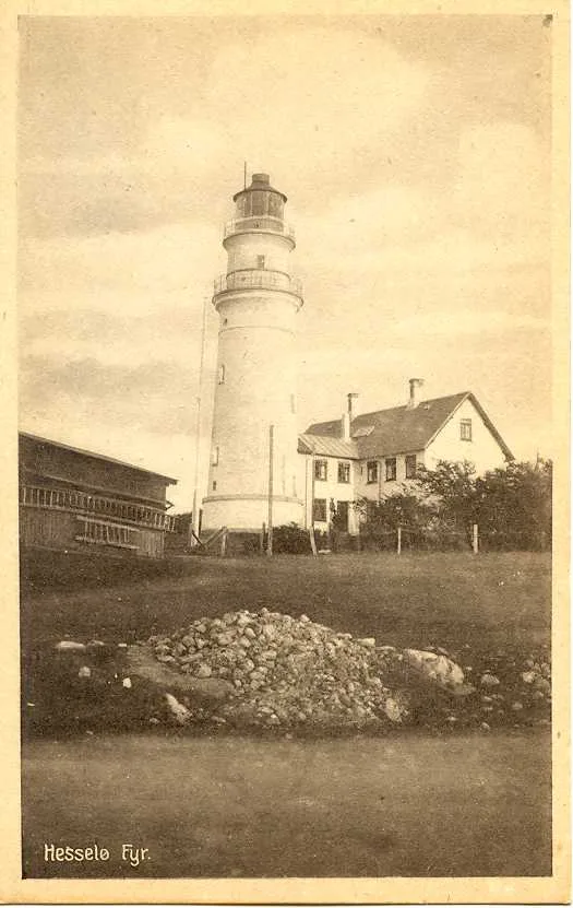 Hesselø Fyr – foto af Unknown author Unknown author på Wikimedia Commons (public domain)
