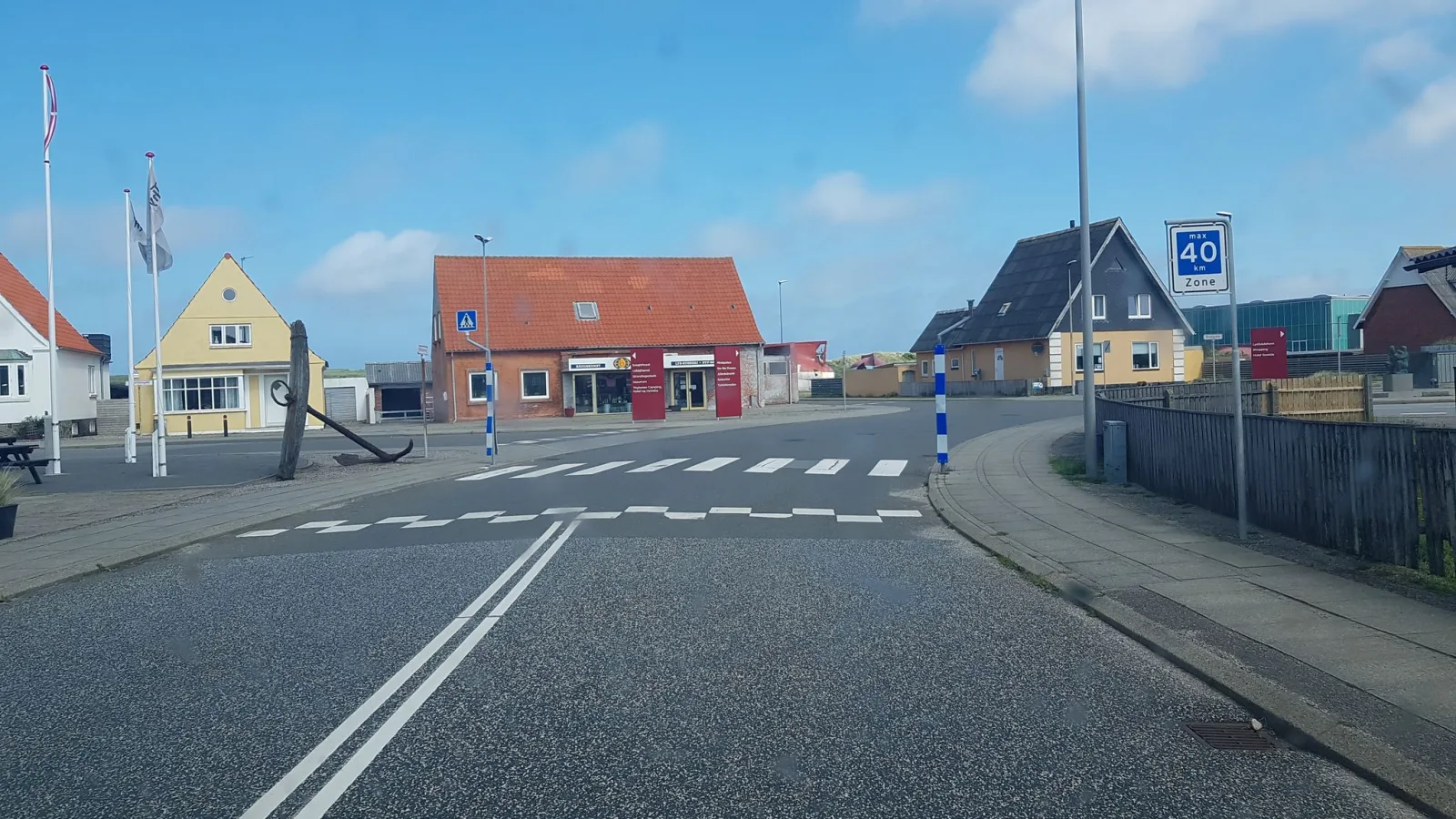 Mapillary-Foto in der Nähe von Restaurant Bølgen