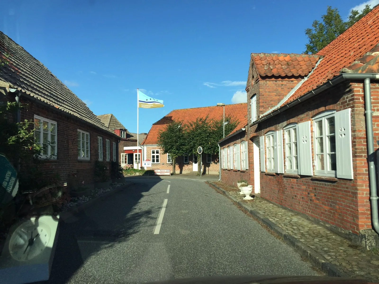 Mapillary-Foto in der Nähe von Rudbøl Grænsekro Restaurant