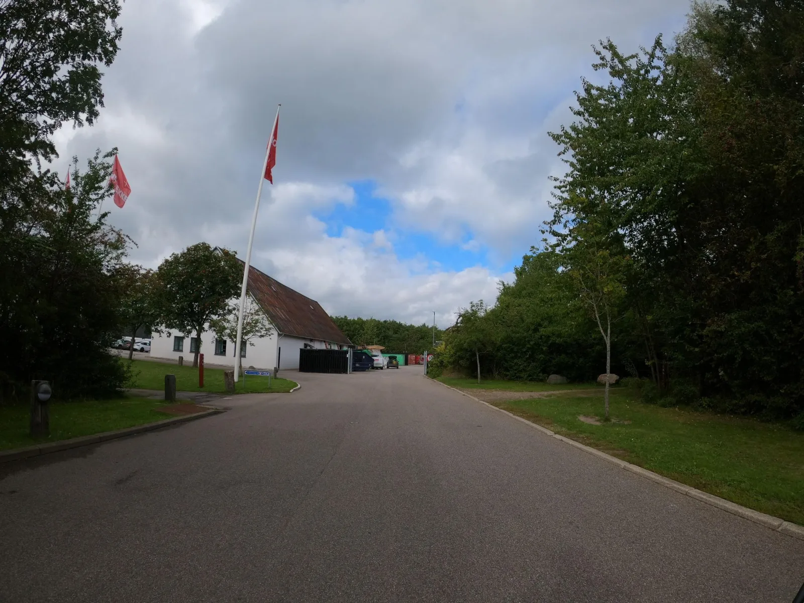 Mapillary-Foto in der Nähe von Hoffmann