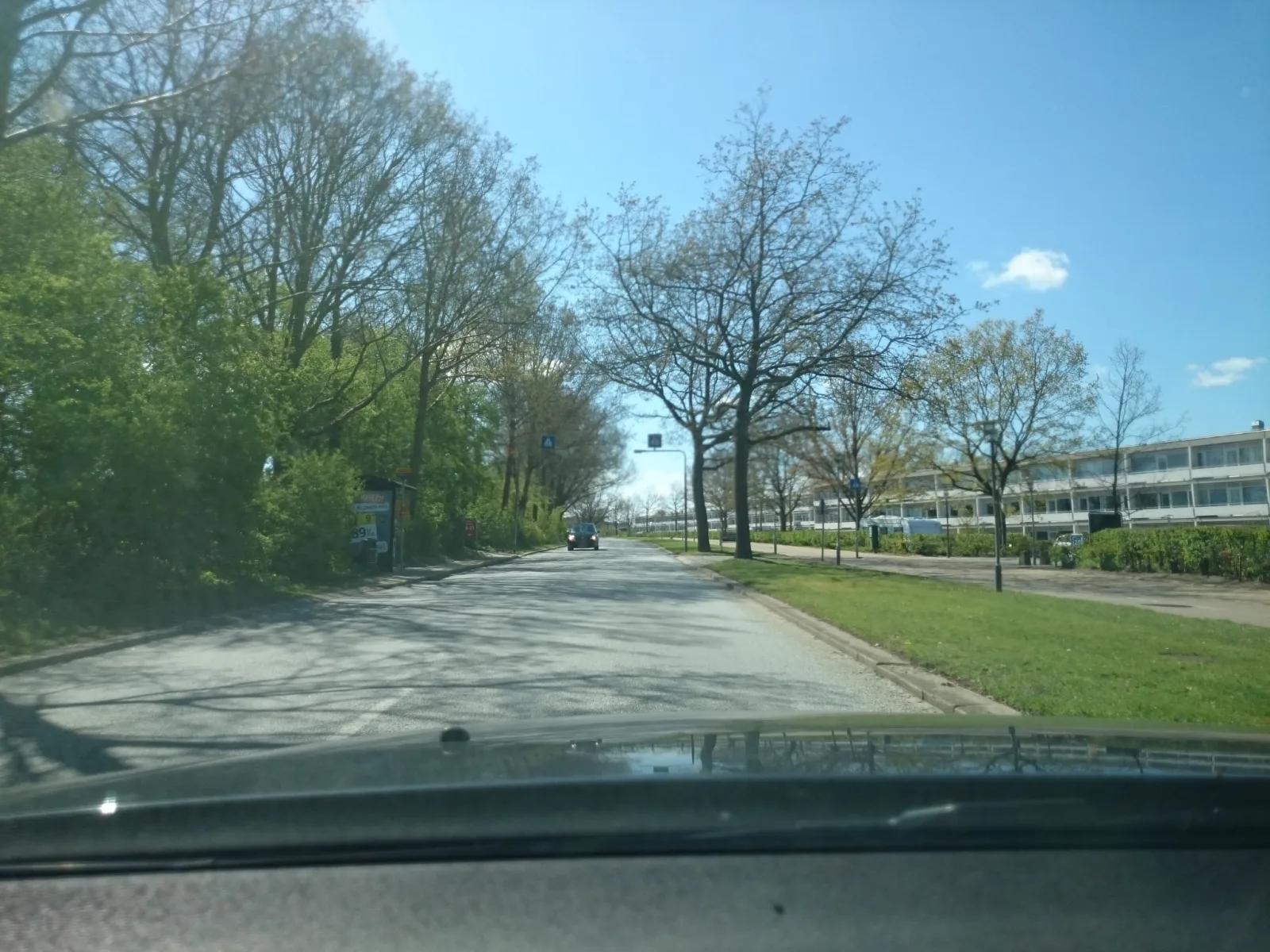 Mapillary-Foto in der Nähe von Höjris
