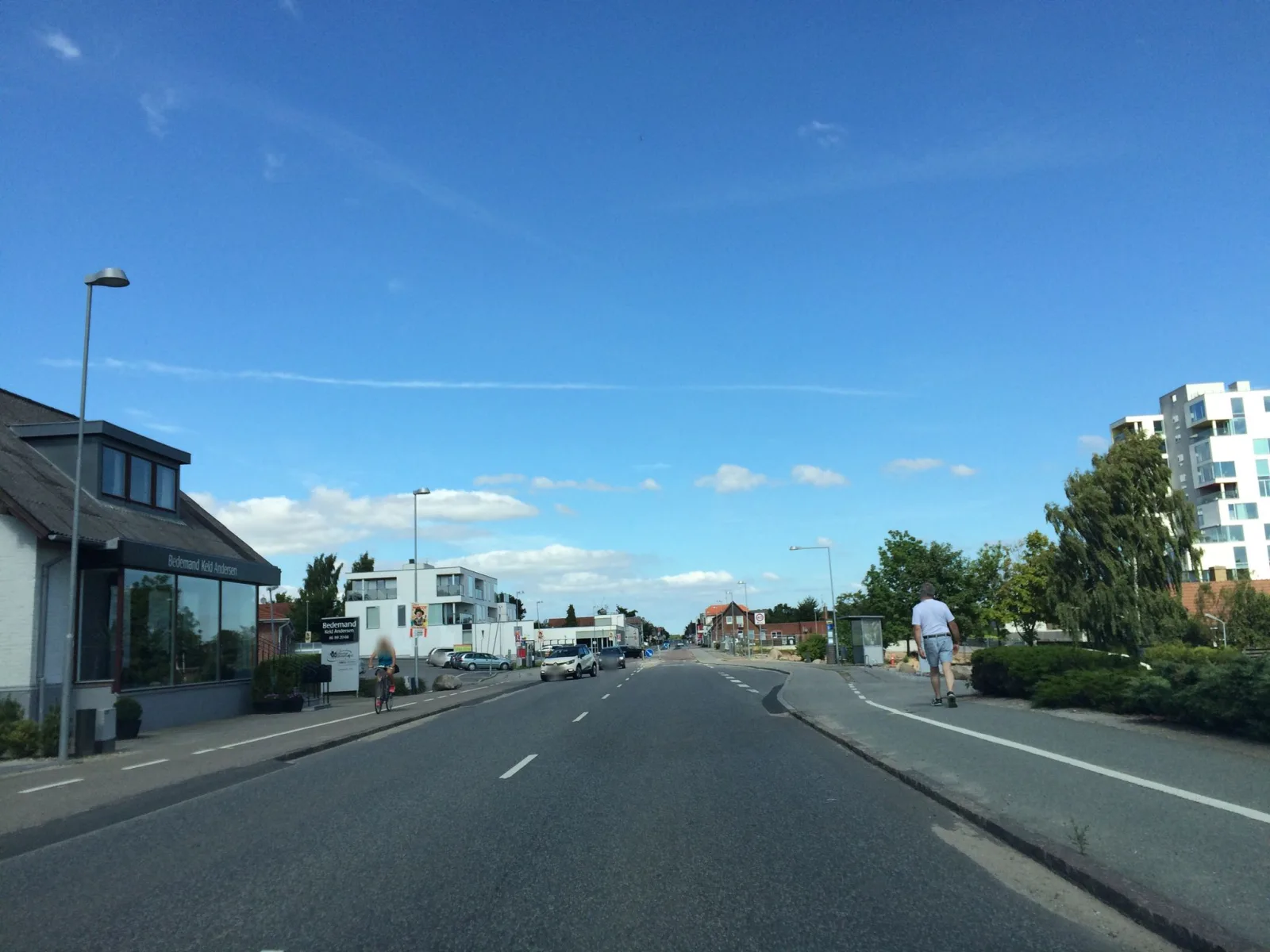 Mapillary-Foto in der Nähe von Restaurant Løgten