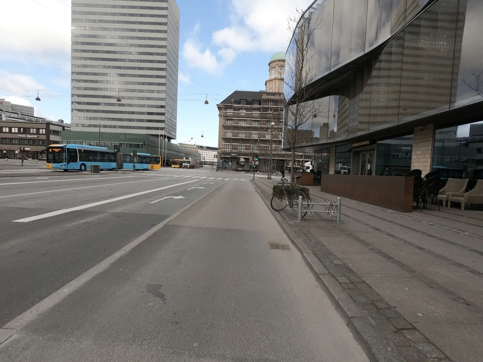Mapillary-foto nær HOT DRINK Ttivoli bod