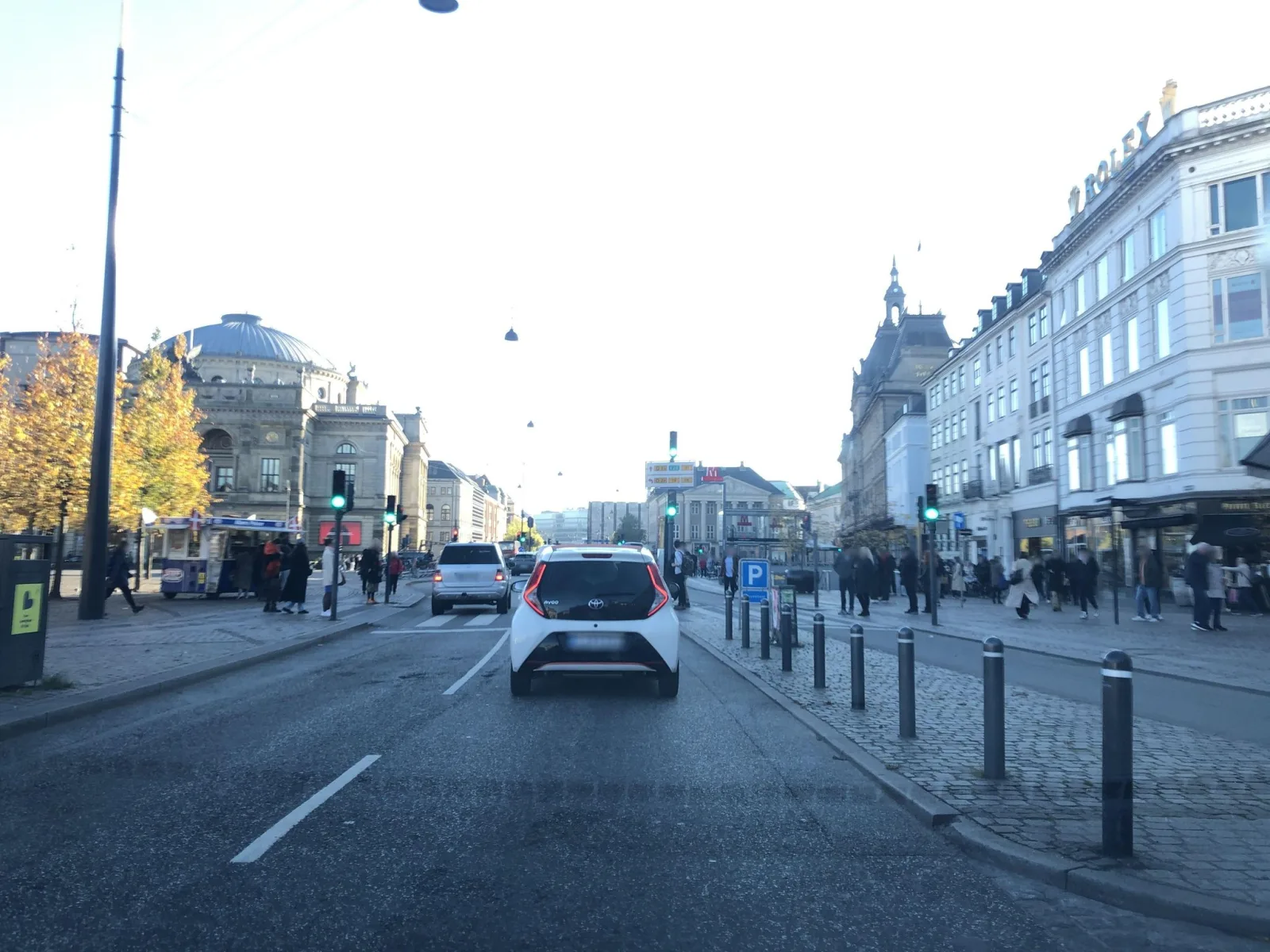 Mapillary-foto nær Hotel DAngleterre Konditori