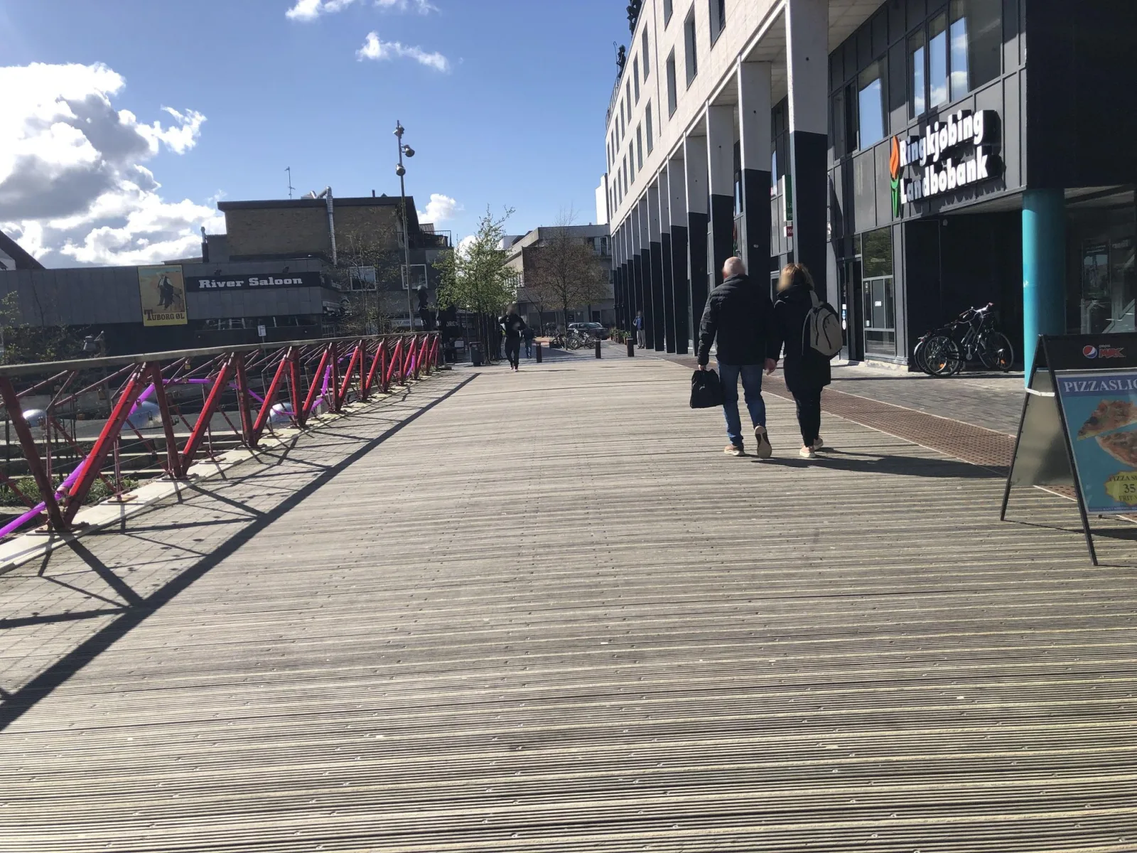 Mapillary-Foto in der Nähe von Ristorante Pizzeria Italia