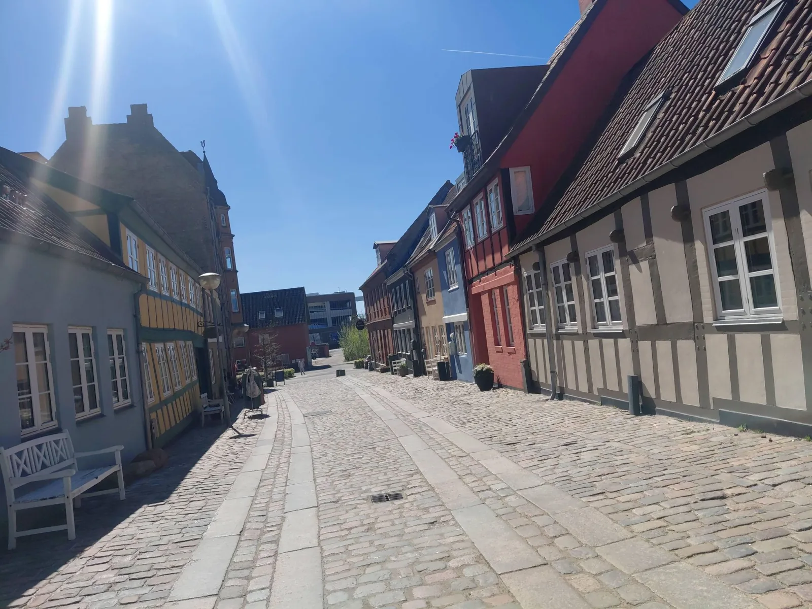 Mapillary-Foto in der Nähe von Sakura Sushi Bar