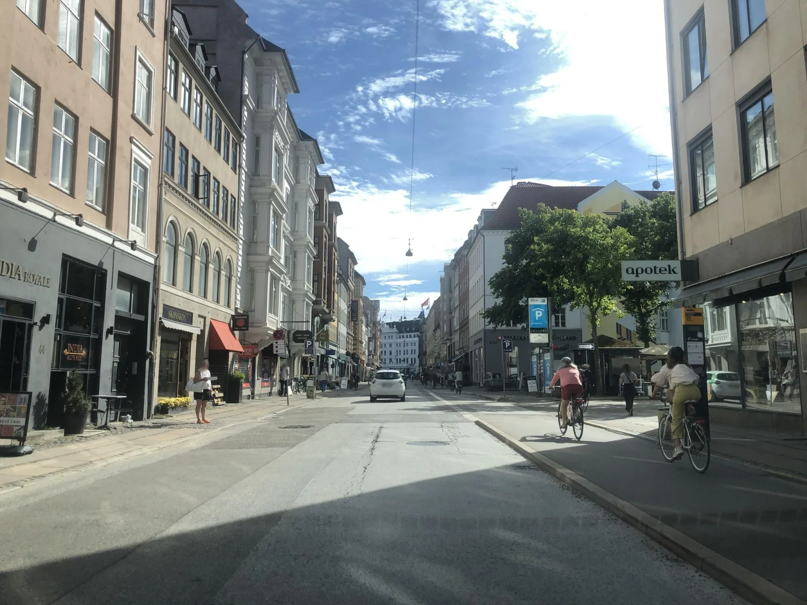 Mapillary-foto nær India Royale København
