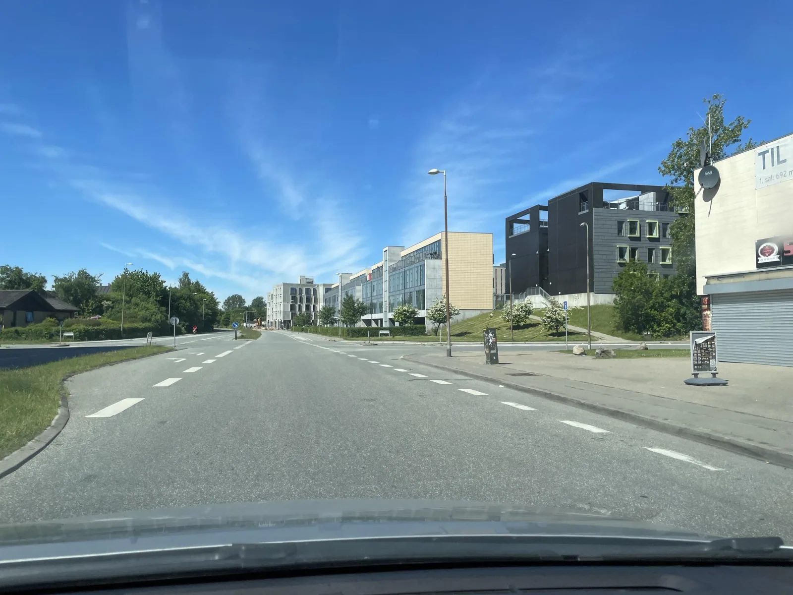 Mapillary-Foto in der Nähe von Saray Kebab
