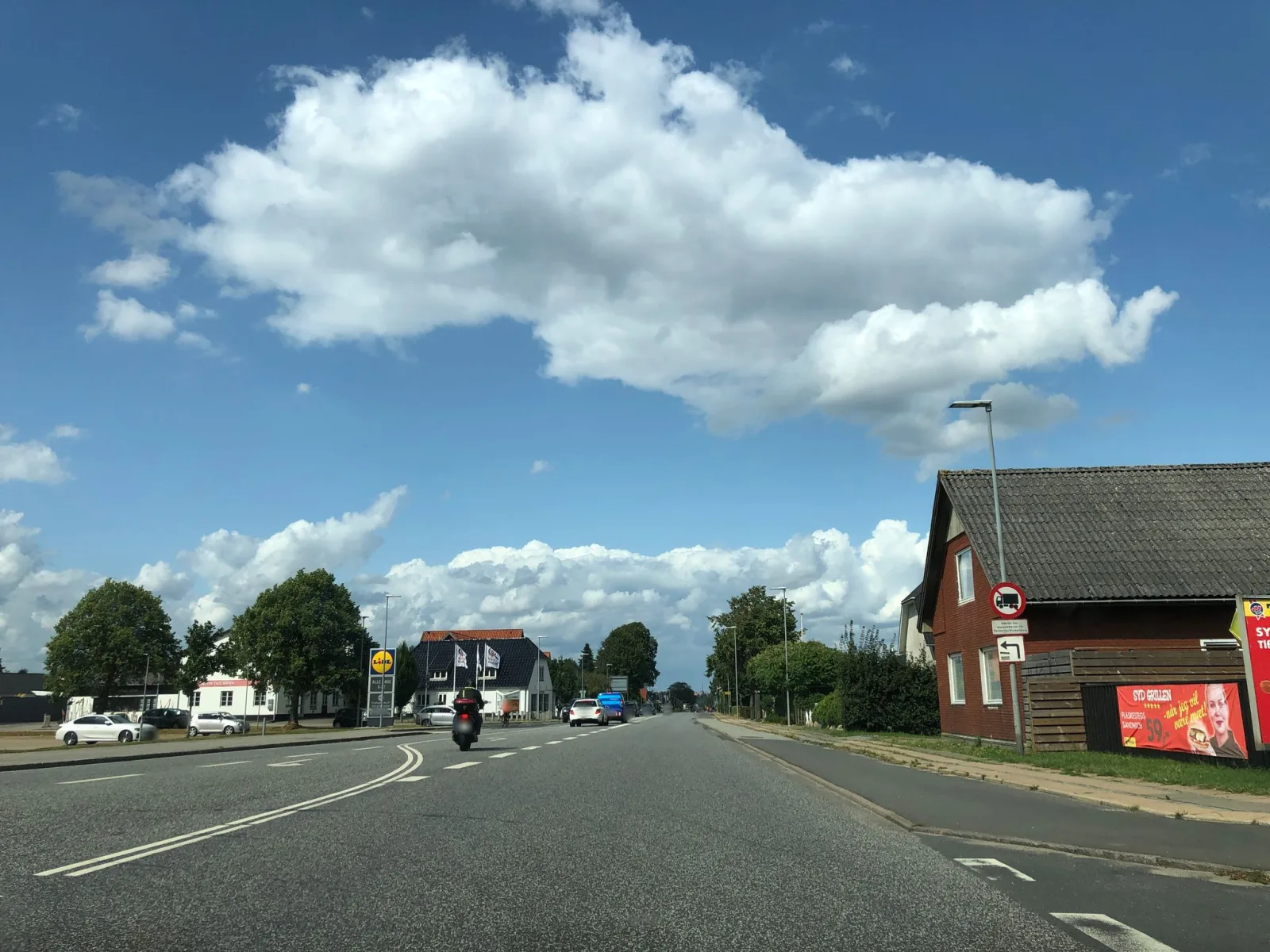 Mapillary-Foto in der Nähe von Syd Grillen