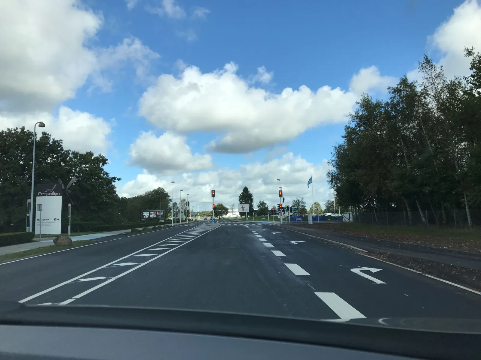 Mapillary-foto nær The Leaf