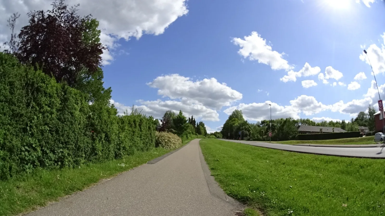 Mapillary-Foto in der Nähe von Søren E - True Taste