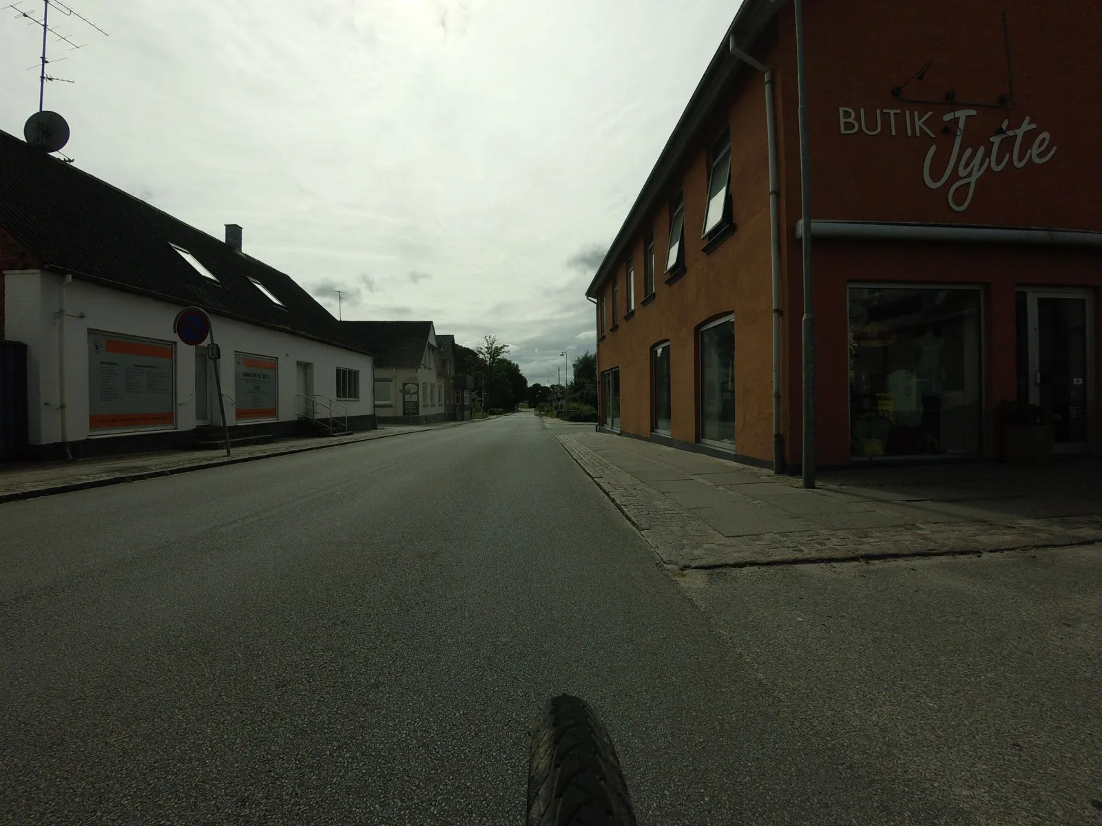 Mapillary-Foto in der Nähe von Star pizza & Burger