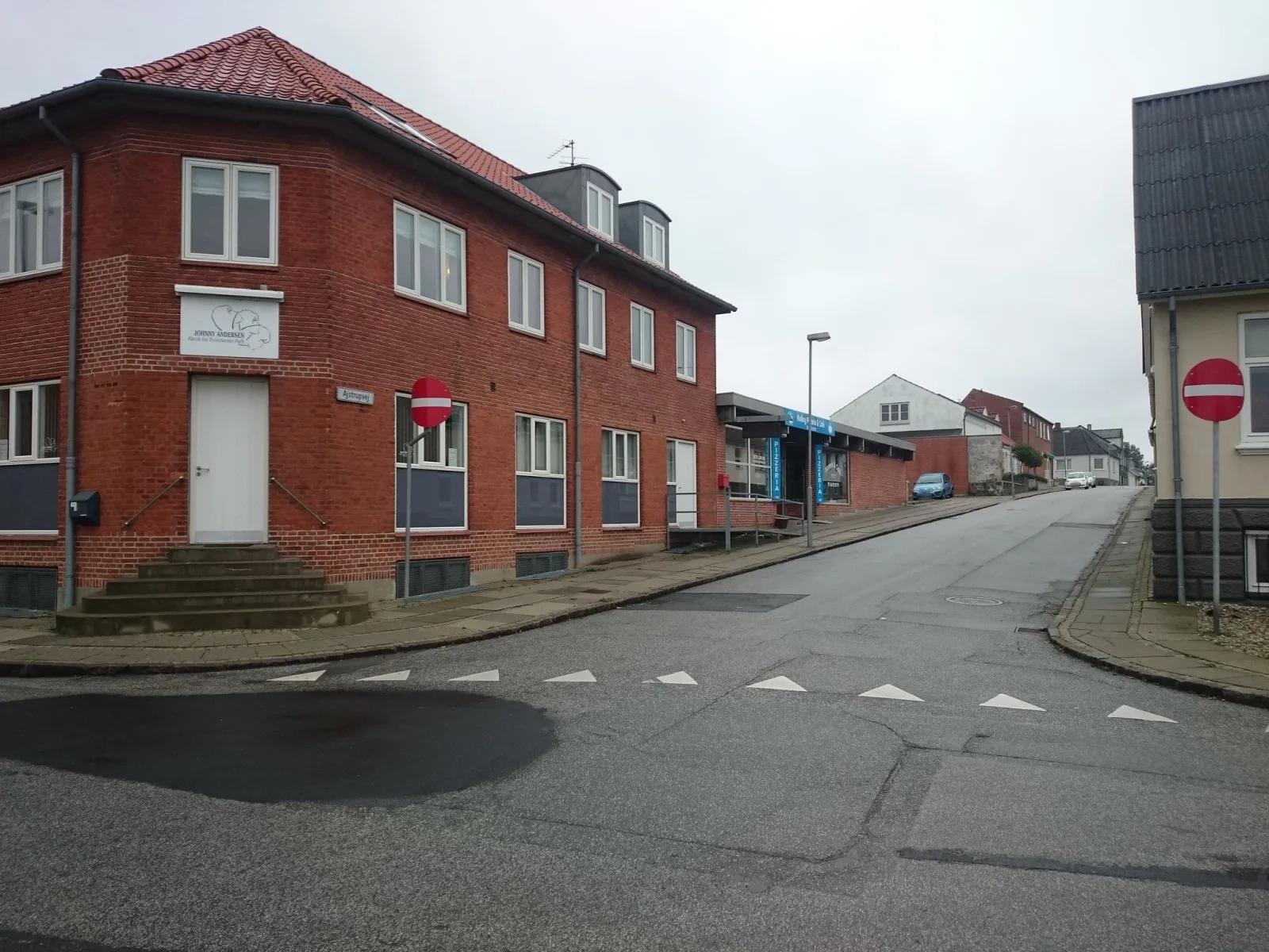 Mapillary-foto nær Stations Pizza