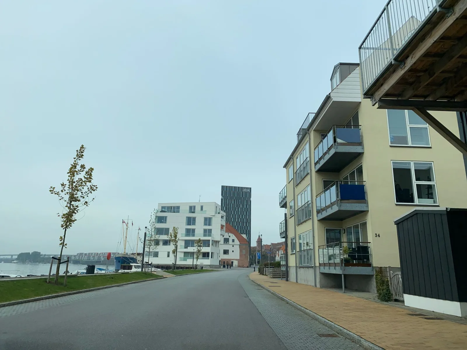 Mapillary-foto nær Torve-Hallen