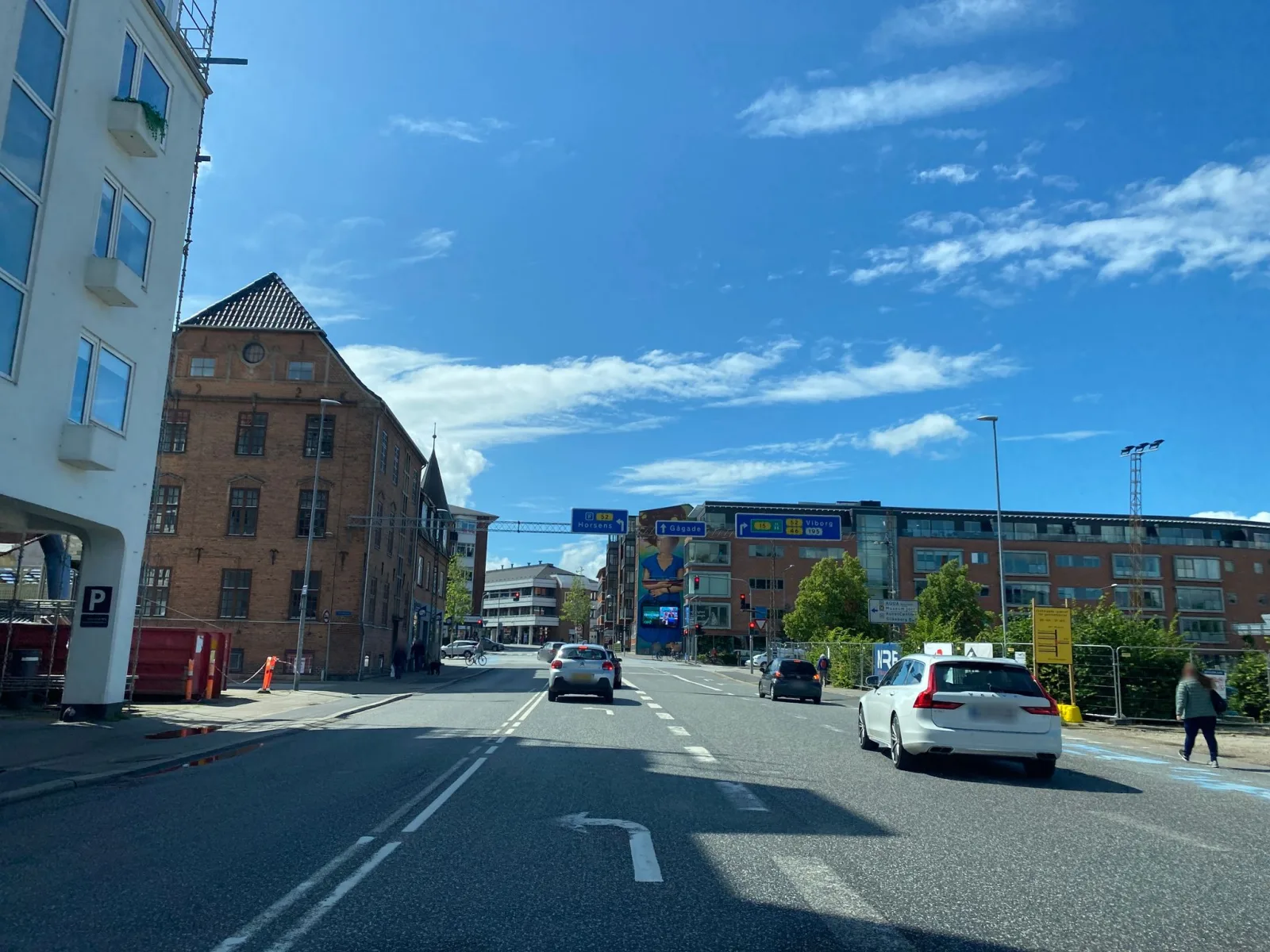 Mapillary-Foto in der Nähe von Stropei Restaurant