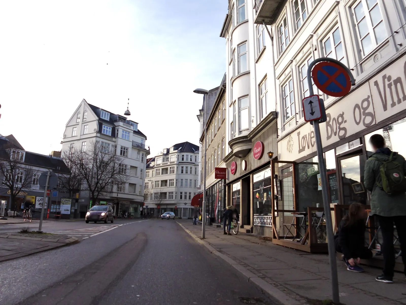 Mapillary-Foto in der Nähe von Sun Shine Sandwich Bar