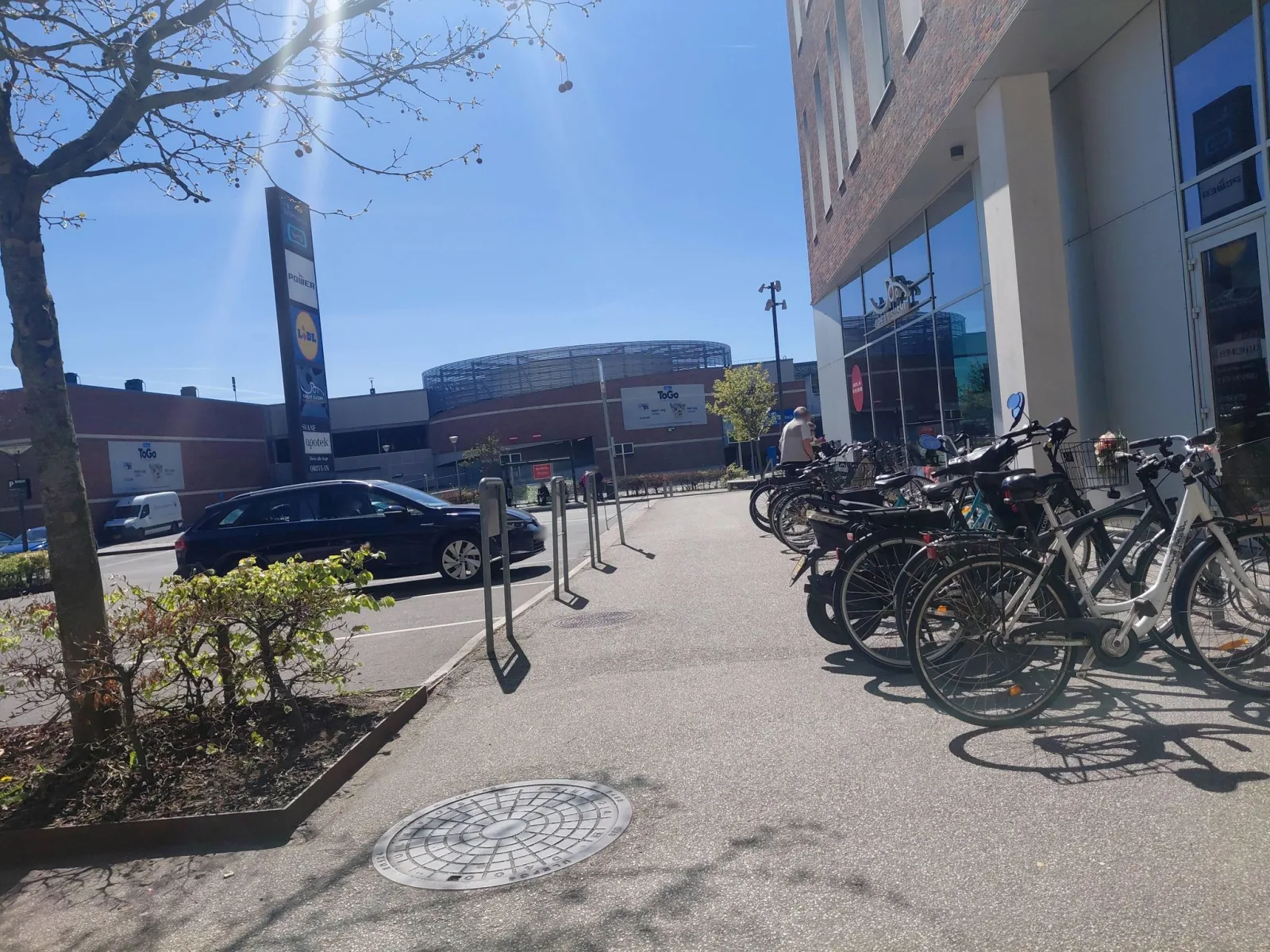 Mapillary-Foto in der Nähe von Sundheds Cafeen