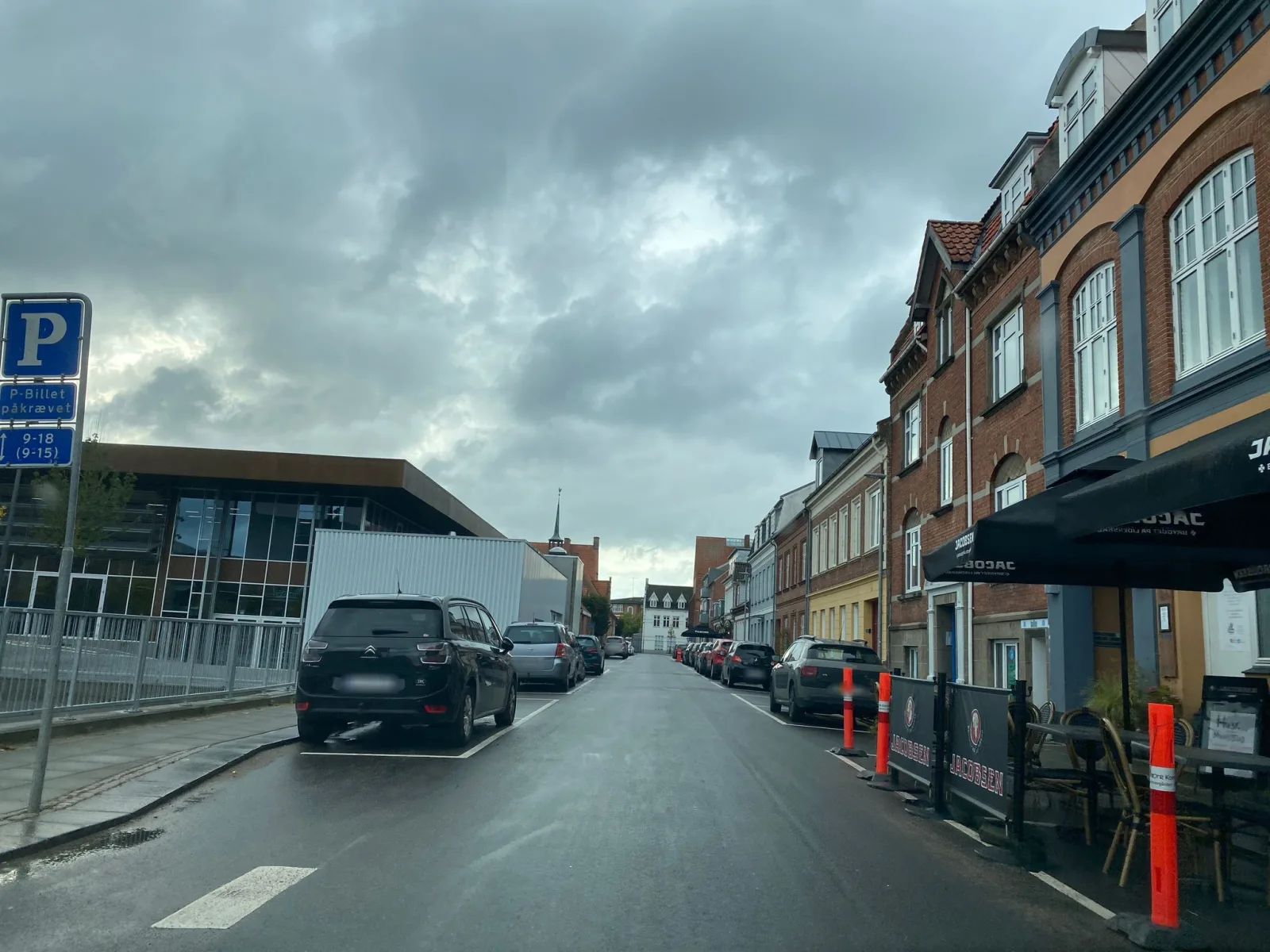 Mapillary-foto nær The Bagel Shop