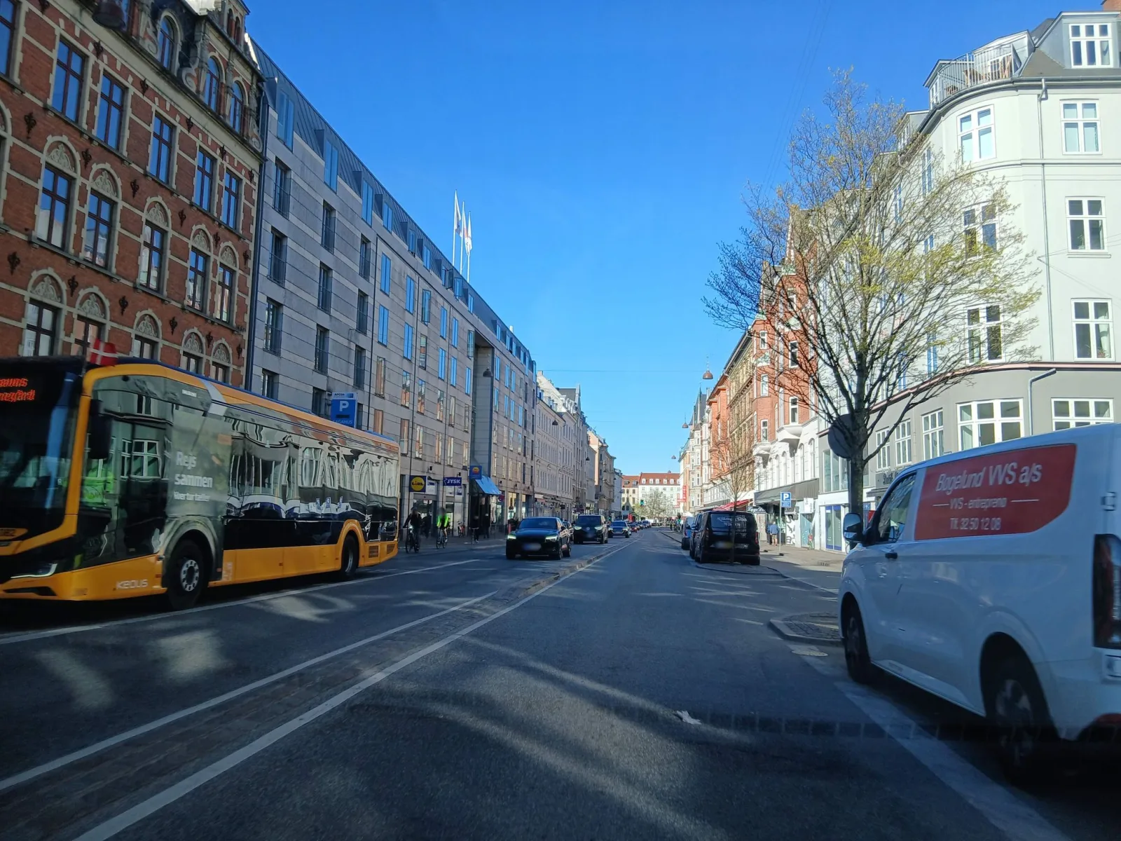 Mapillary-Foto in der Nähe von Kebabish