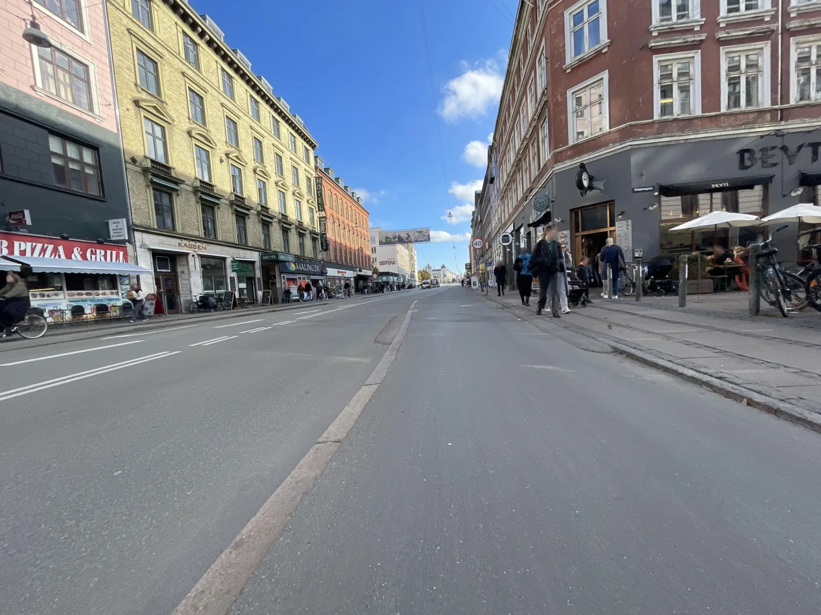 Mapillary-Foto in der Nähe von King of Kebab