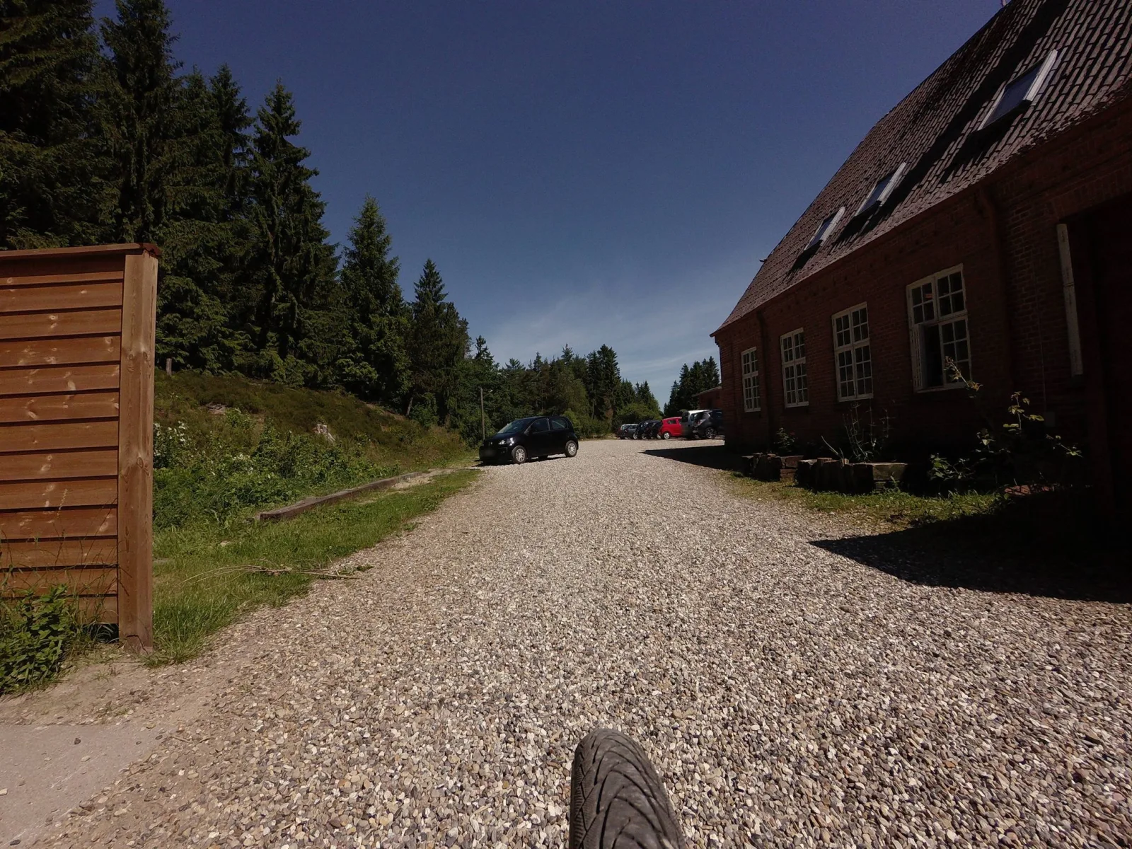Mapillary-Foto in der Nähe von Traktørstedet Vrads Station
