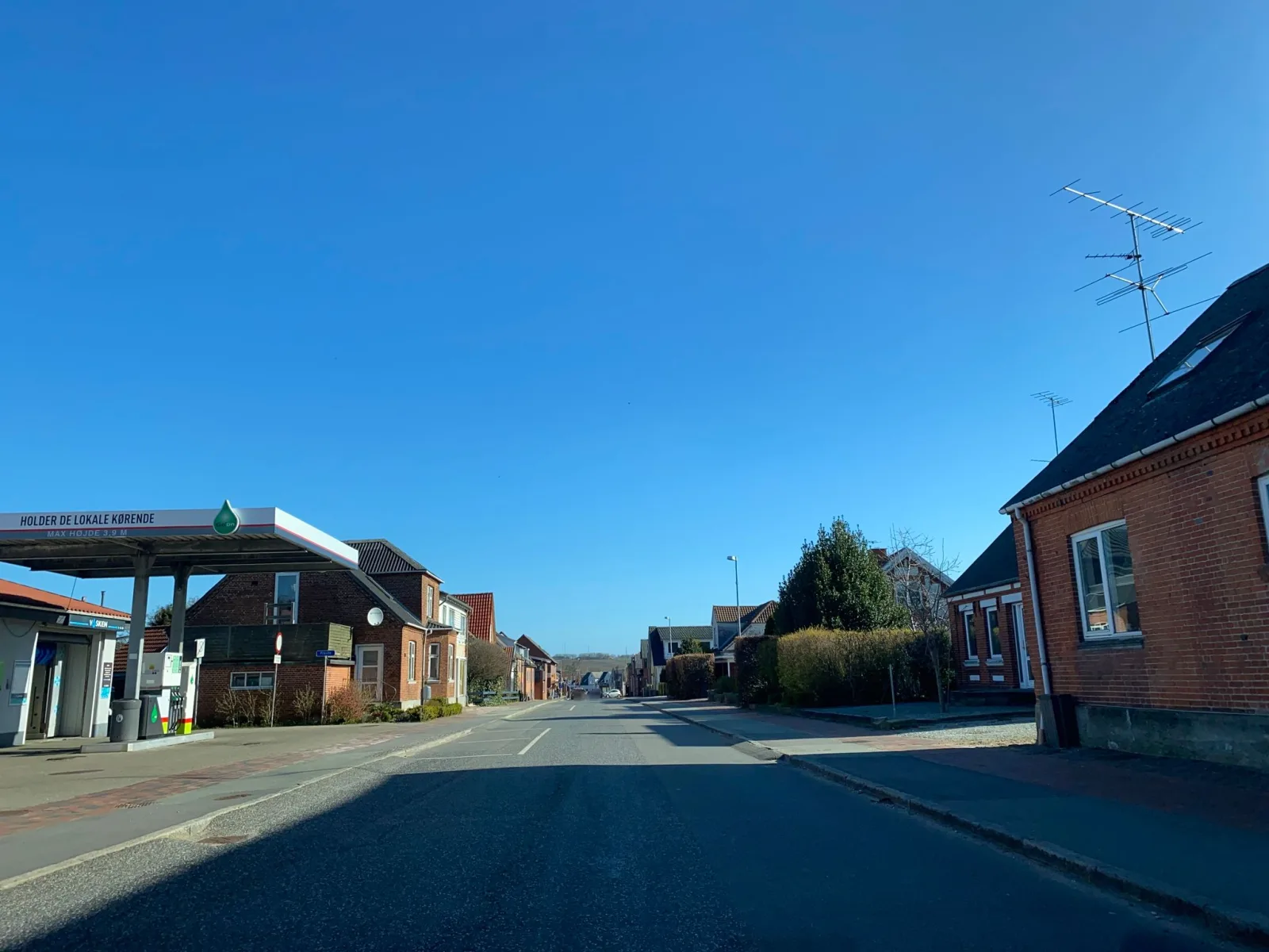 Mapillary-Foto in der Nähe von Ulstrup pizzaria