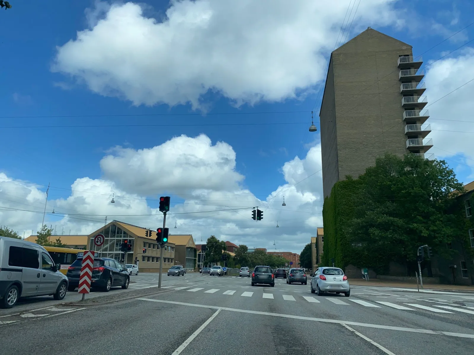 Mapillary-Foto in der Nähe von Unispot