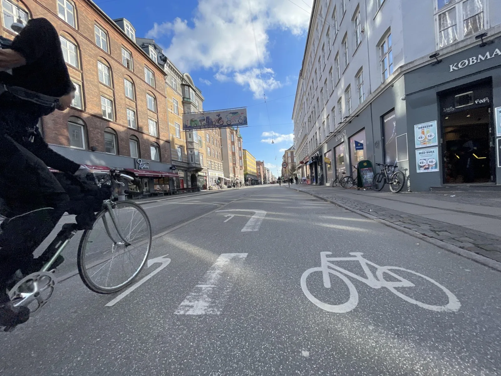 Mapillary-Foto in der Nähe von Kösem