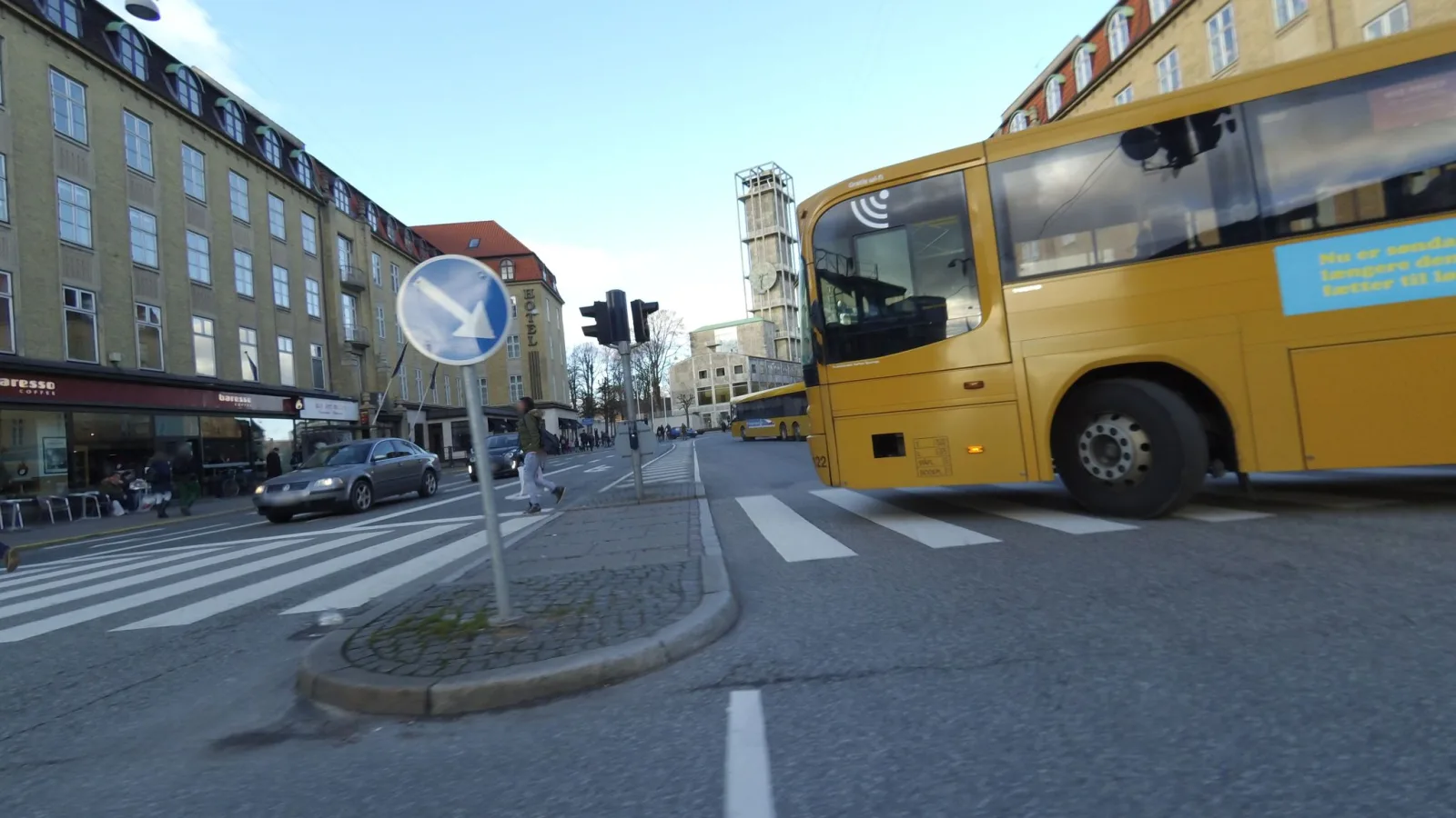 Mapillary-foto nær Viet Food