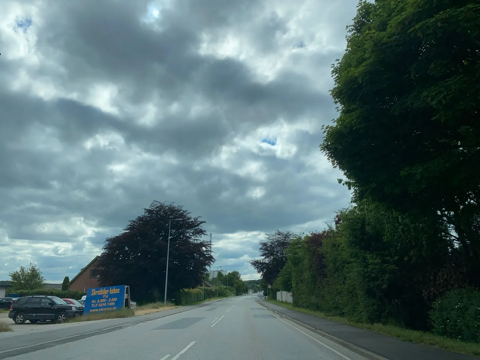 Mapillary-Foto in der Nähe von Wok & grill