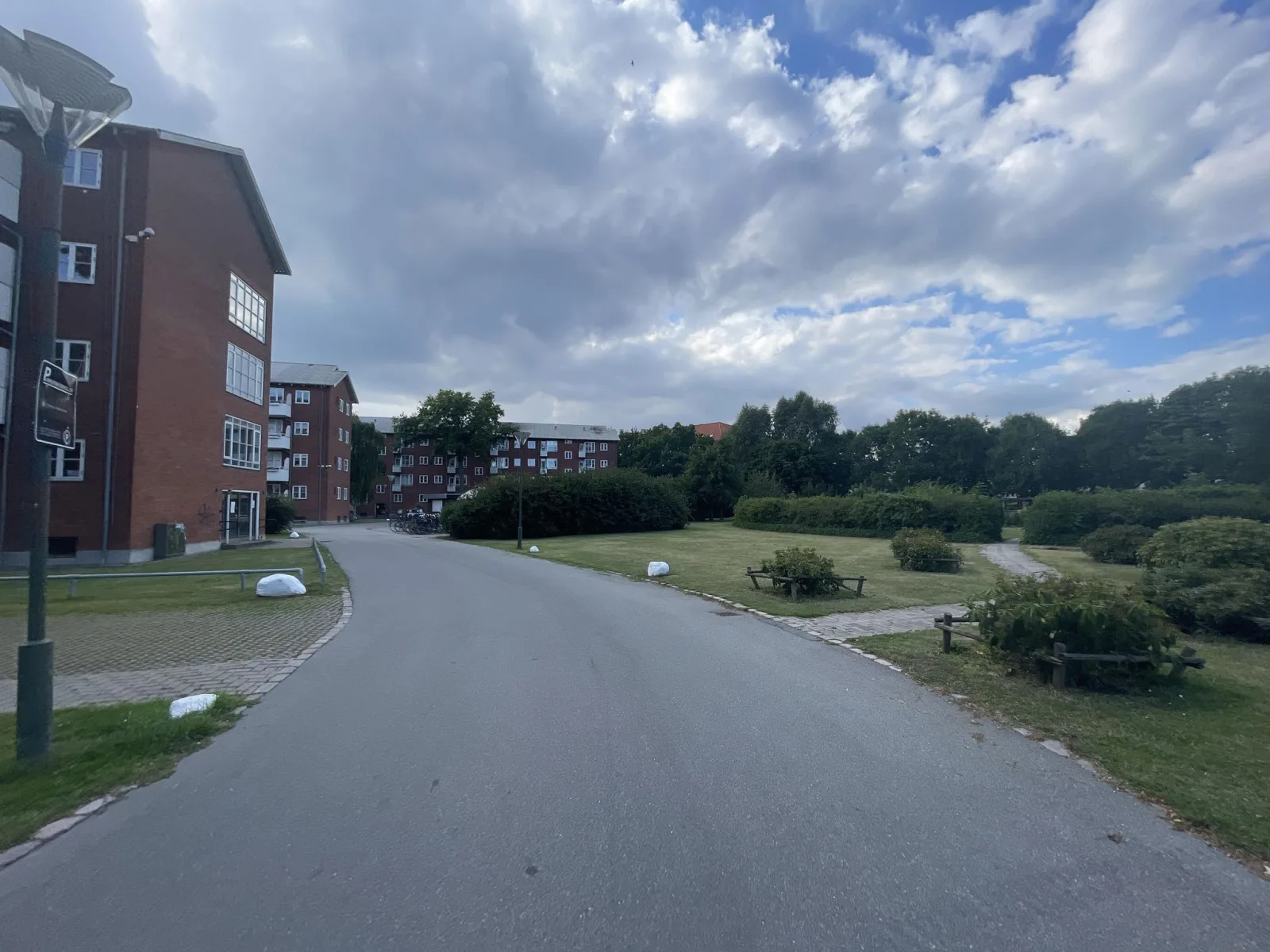 Mapillary-Foto in der Nähe von La Madeleine