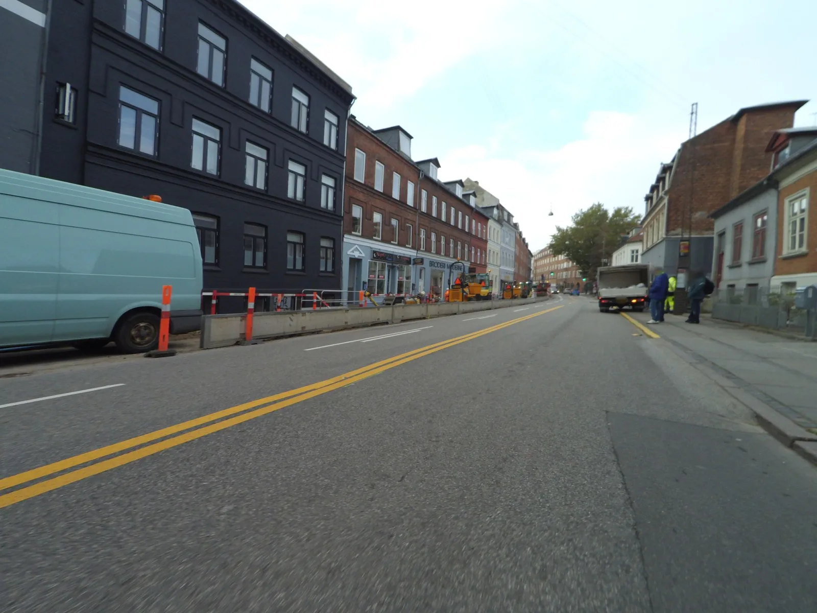 Mapillary-Foto in der Nähe von Yami Sushi