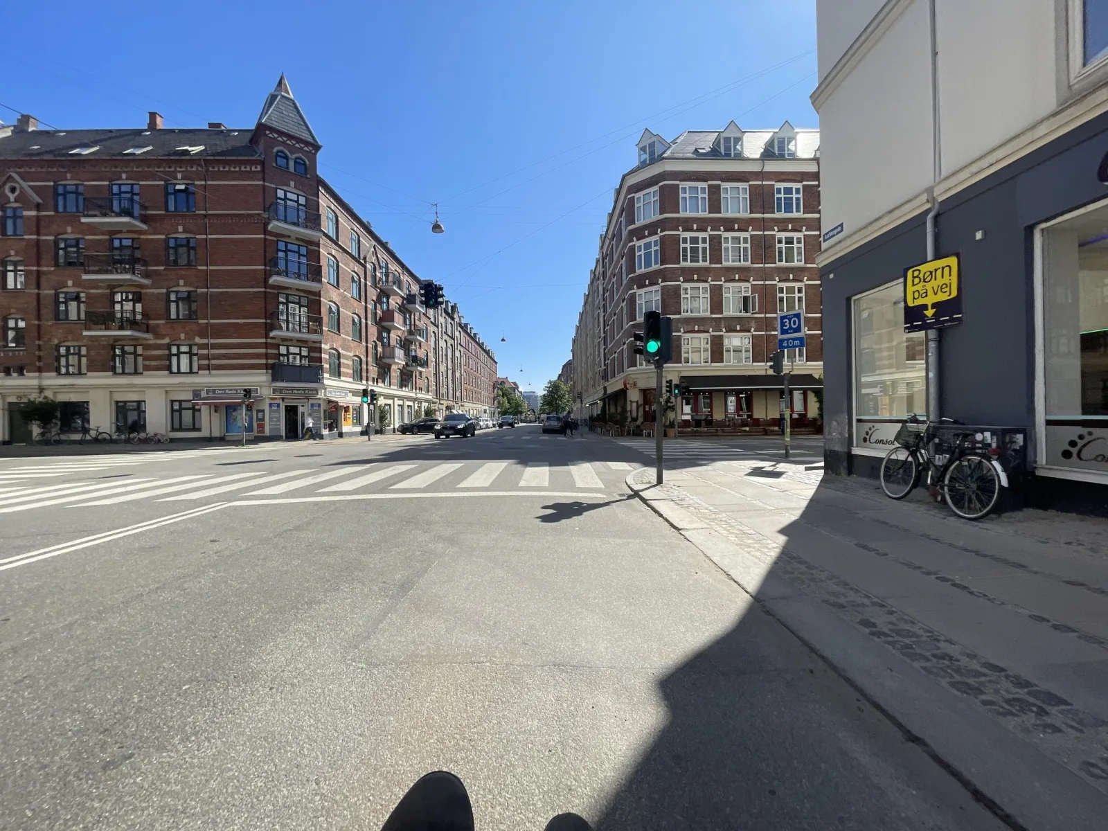 Mapillary-foto nær Laundromat Cafe