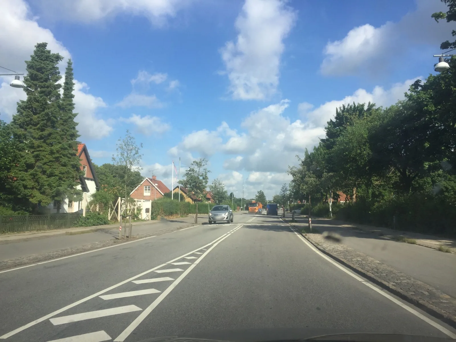 Mapillary-Foto in der Nähe von Liberta Pizza Pasta House