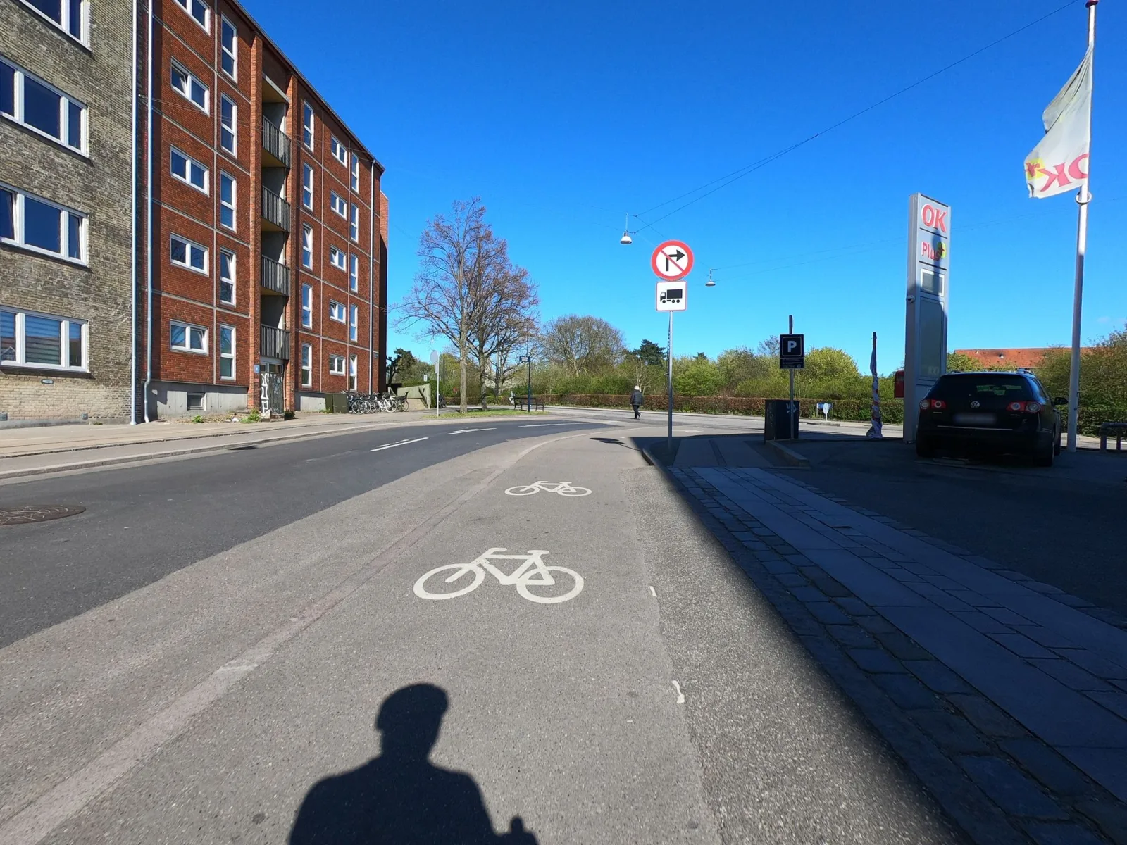 Mapillary-foto nær Linde Allé Pizza Shawarma House