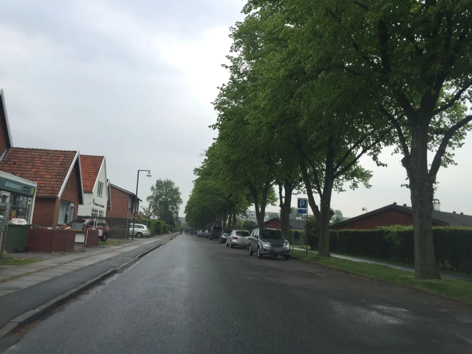Mapillary-foto nær Lucerne Pizza & Indisk Specialiteter