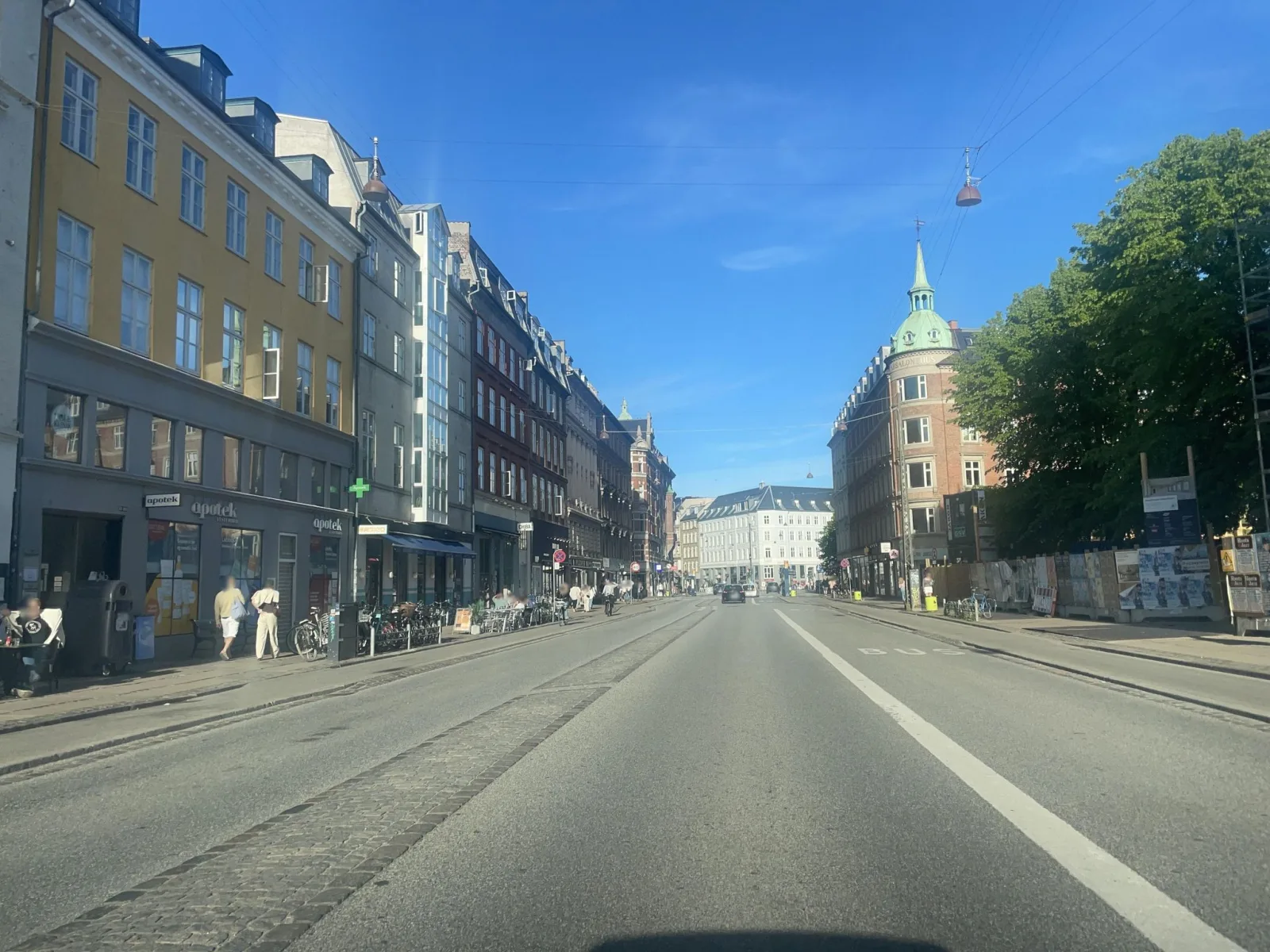 Mapillary-Foto in der Nähe von Madklubben Vesterbro