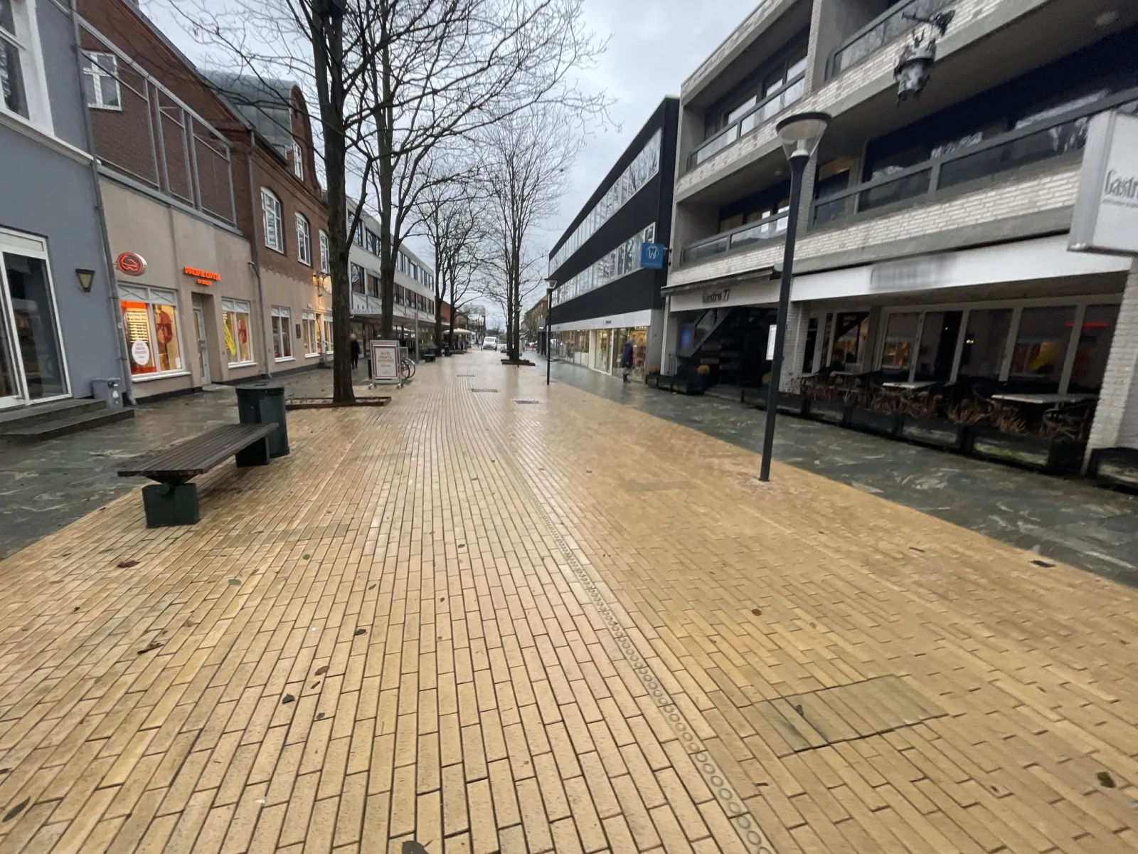 Mapillary-foto nær Madsen's Is-Café