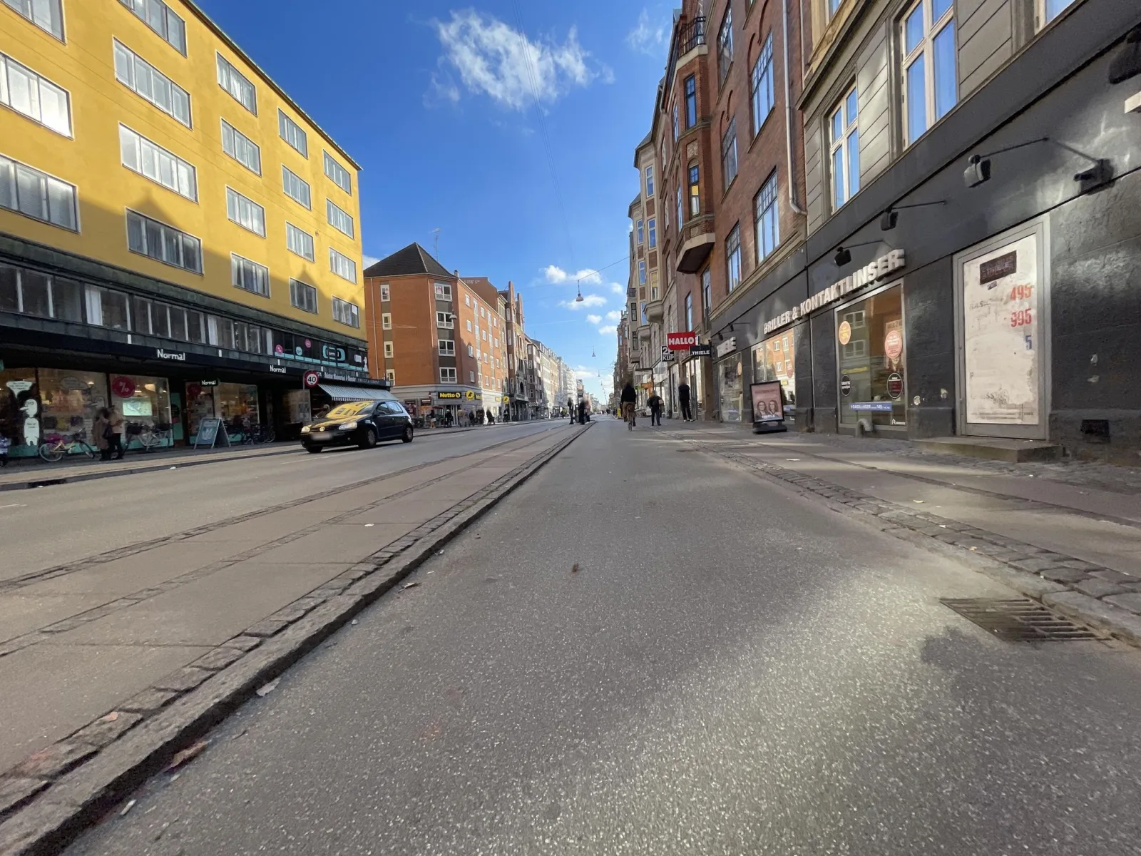 Mapillary-Foto in der Nähe von Mae Pen