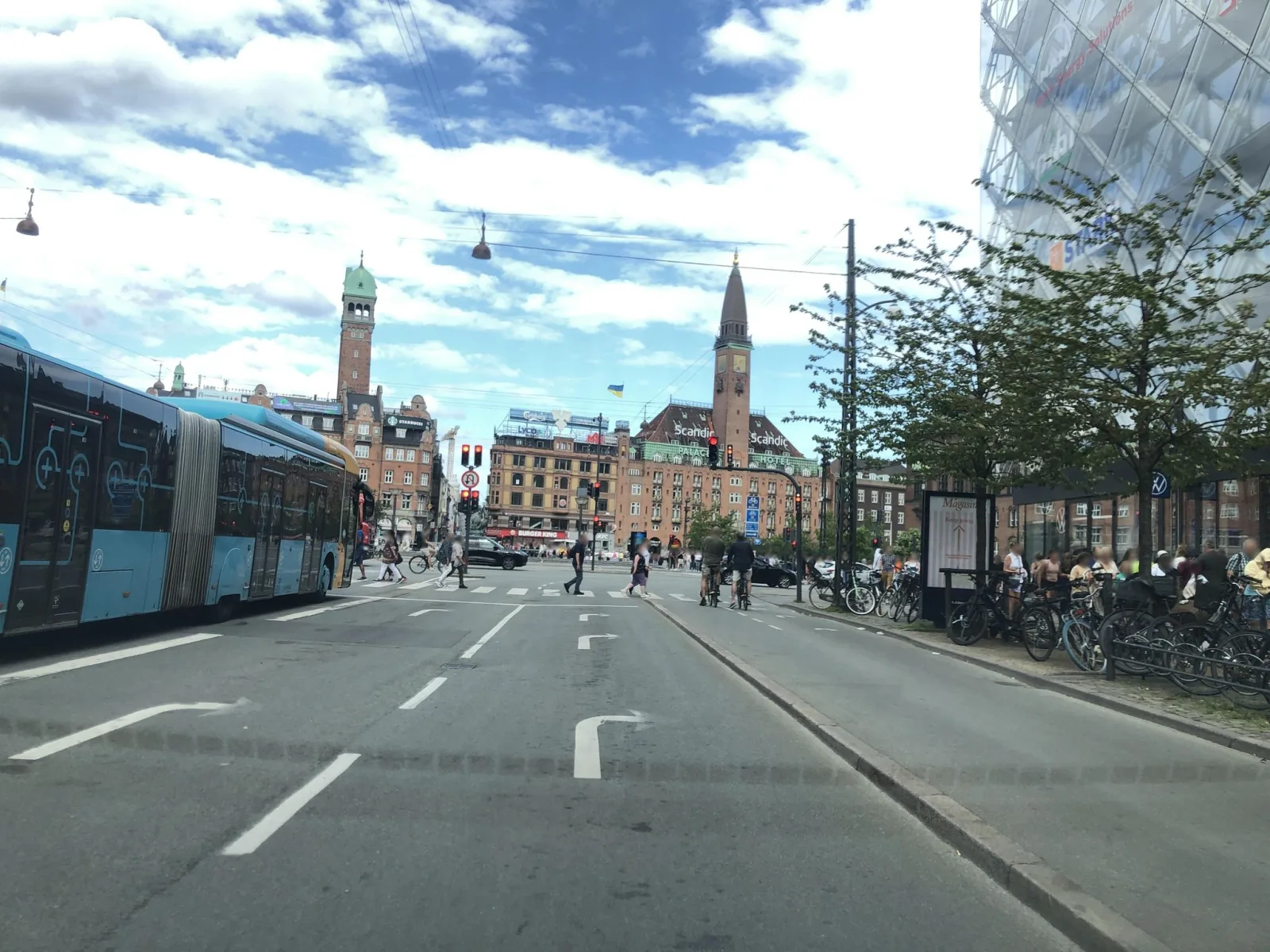 Mapillary-foto nær McDonald's